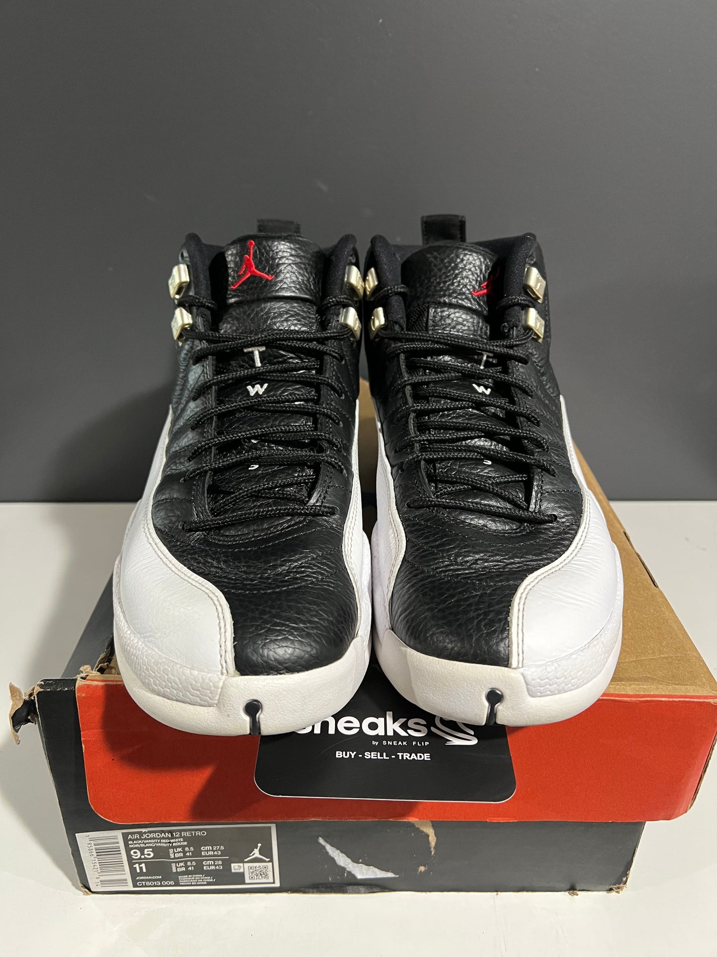 USED Air Jordan 12 Retro Playoff 2022 CT8013-006 SIZE 9.5M OG ALL SP25-113