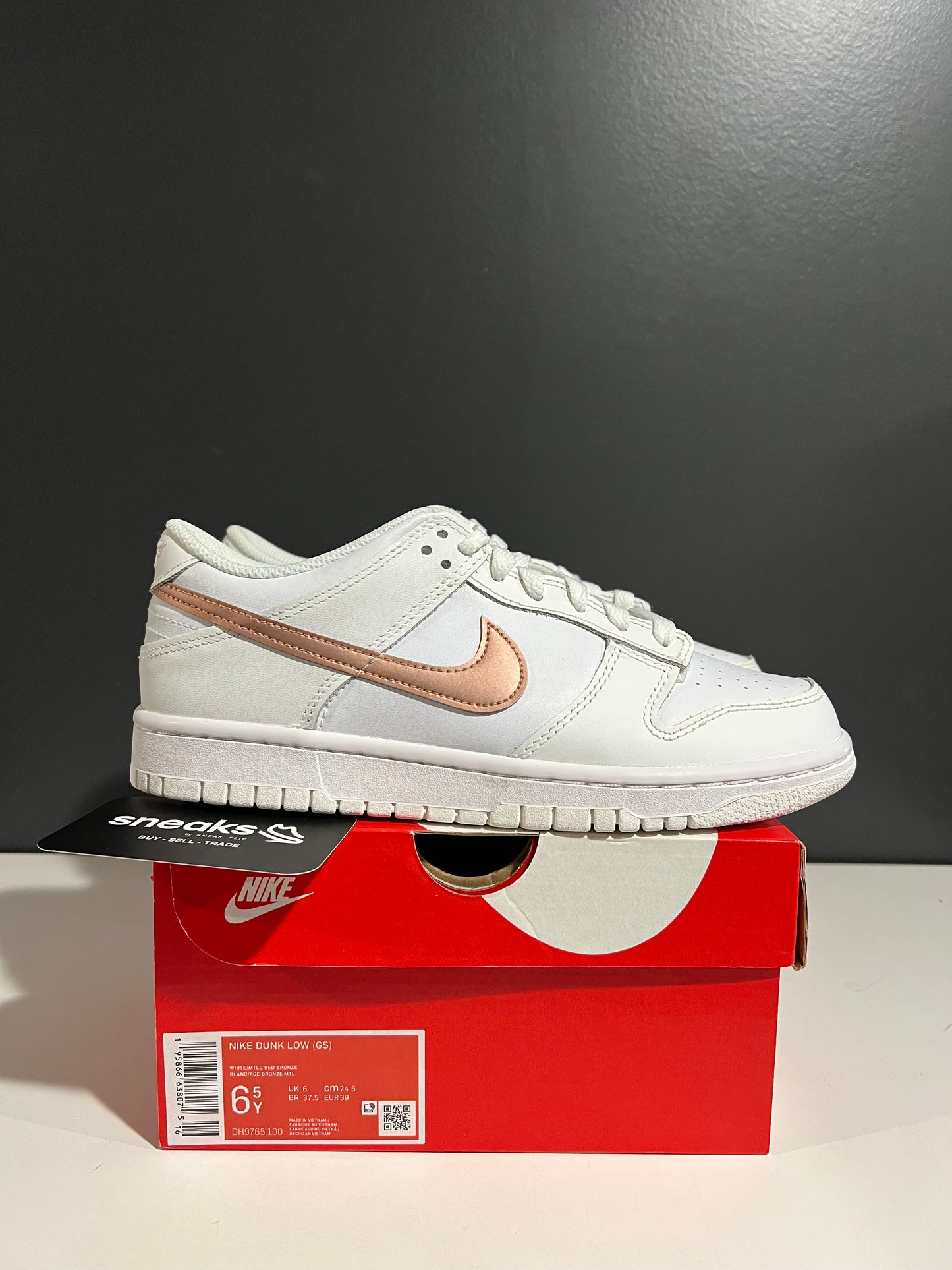 NEW Nike Dunk Low Grade School Two‑Toned Grey DH9765-100 SIZE 6.5Y OG ALL JY25-218