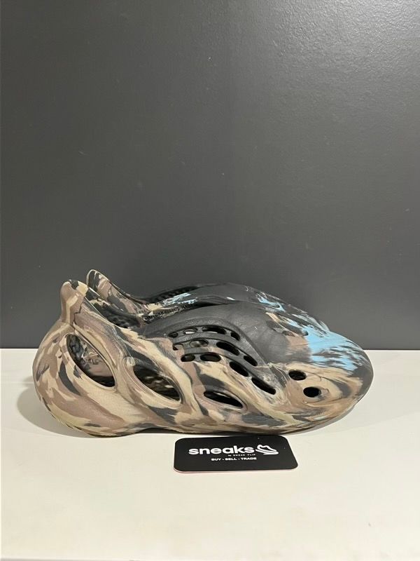 USED SIZE 11M adidas Yeezy Foam RNR MX Cinder - USED NO BOX