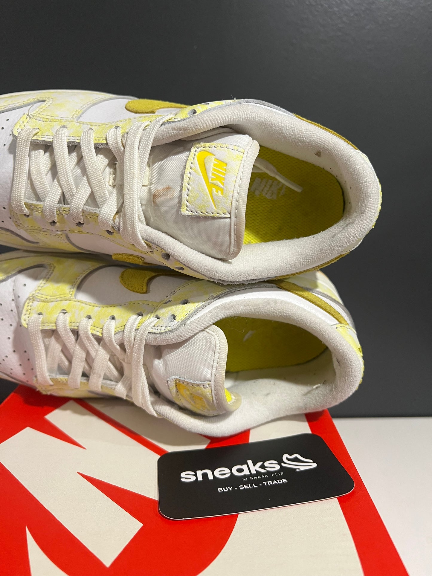 USED Wmns Dunk Low OG Yellow Strike DM9467-700 SIZE 6.5M OG ALL AG25-242