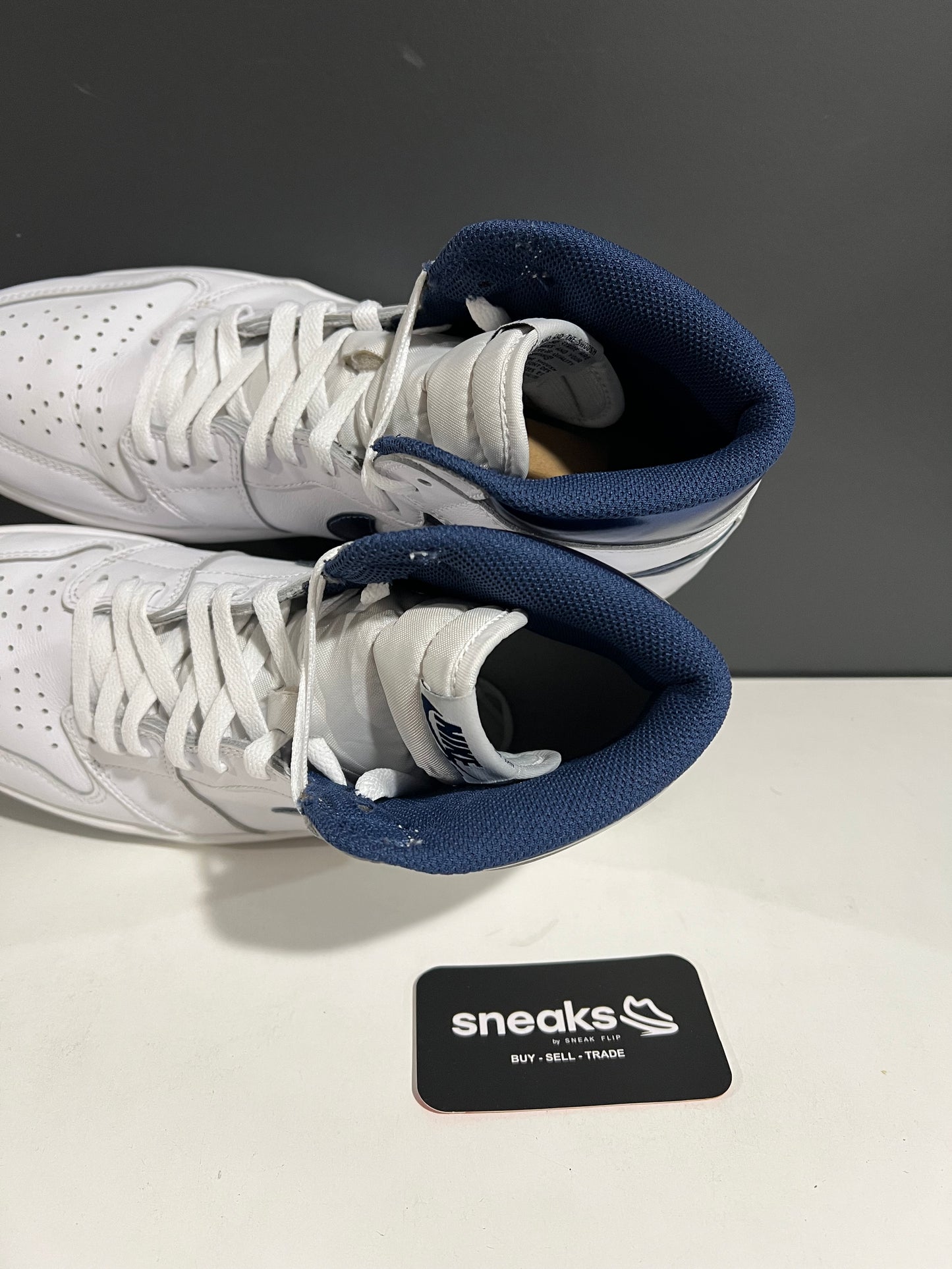 USED Air Jordan 1 Retro High OG Metallic Navy 555088-106 SIZE 11M NO BOX AG25-101