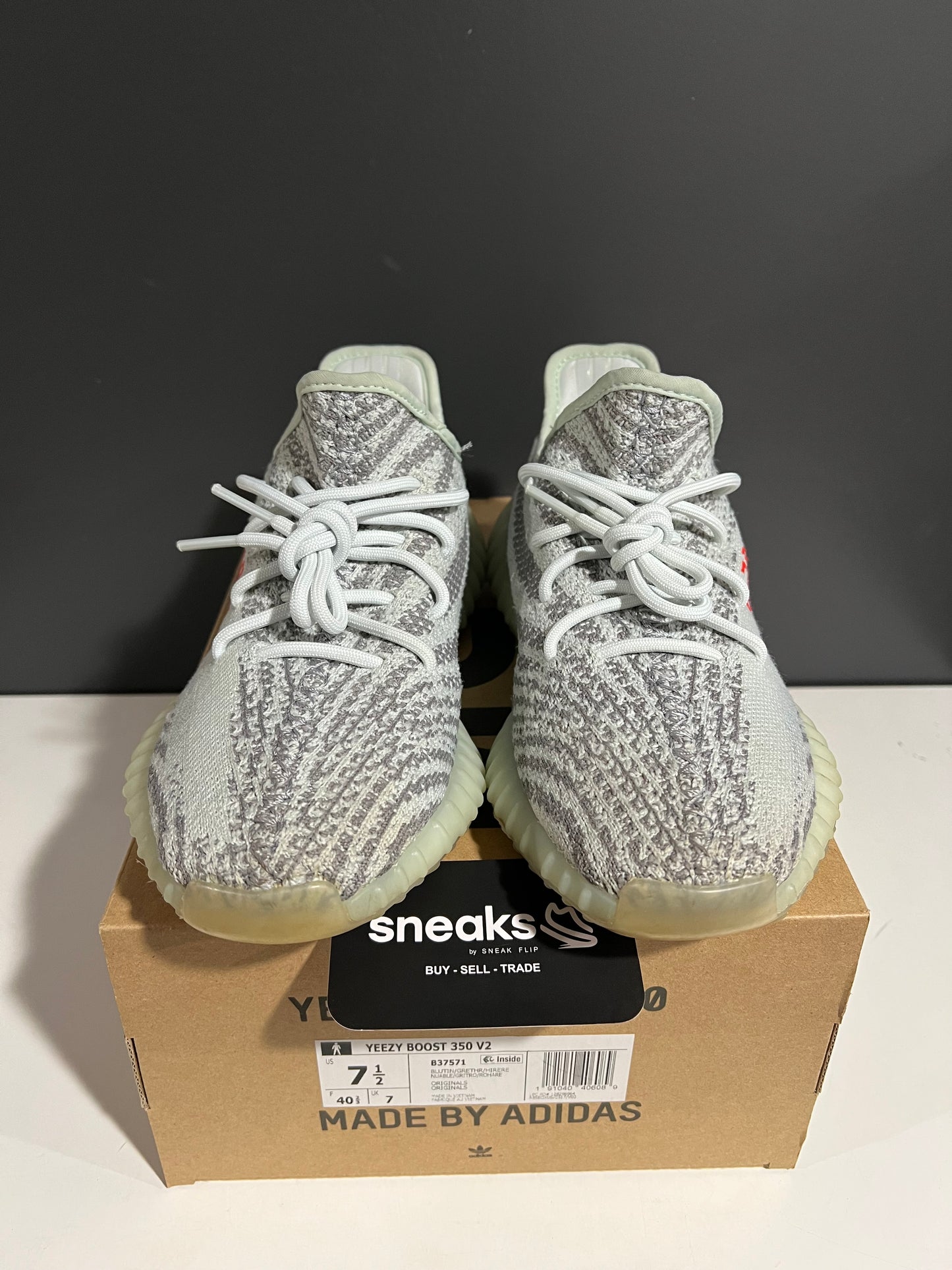 USED Yeezy Boost 350 V2 'Blue Tint' 2017 B37571 SIZE 7.5M OG ALL AG25-174