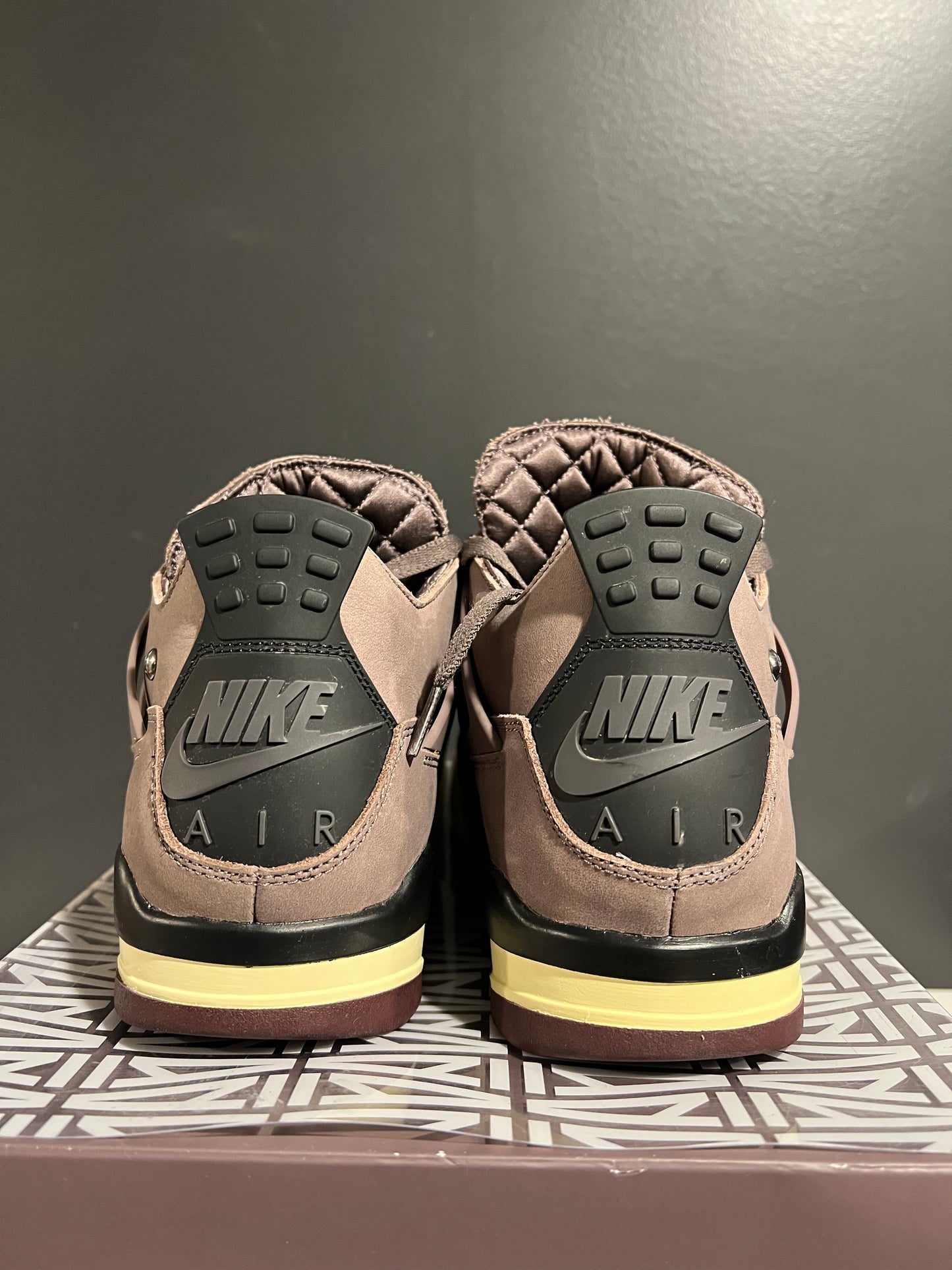 USED A Ma Maniére x Air Jordan 4 Retro Violet Ore DV6773-220 SIZE 10M OG ALL JN25-103