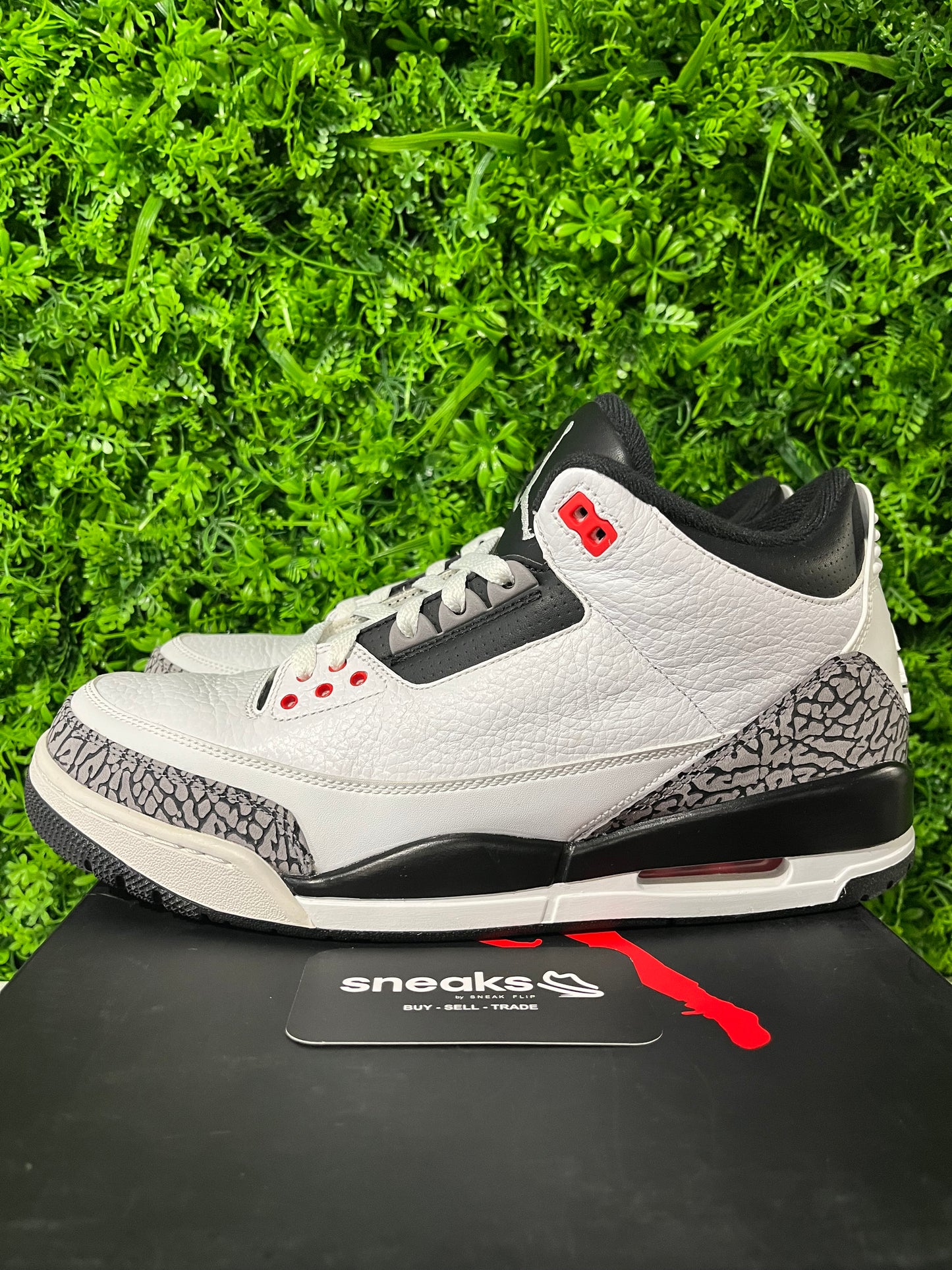 USED Air Jordan 3 Retro Infrared 23 136064-123 SIZE 10M OG ALL