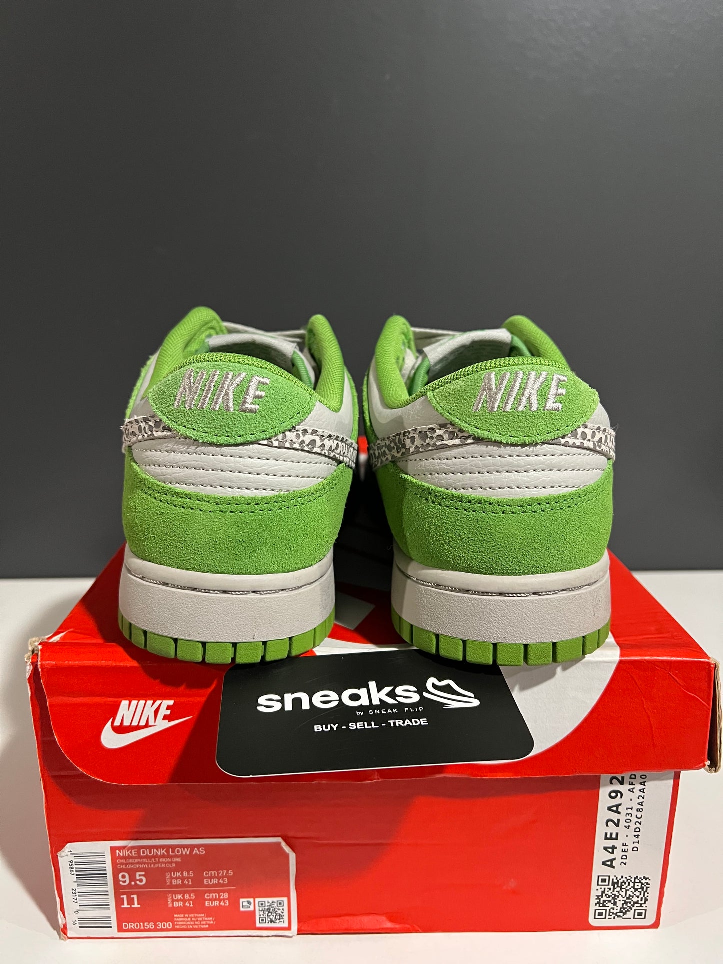 USED Nike Dunk Low AS Safari Swoosh Chlorophyll DR0156-300 SIZE 9.5M OG ALL JY25-239