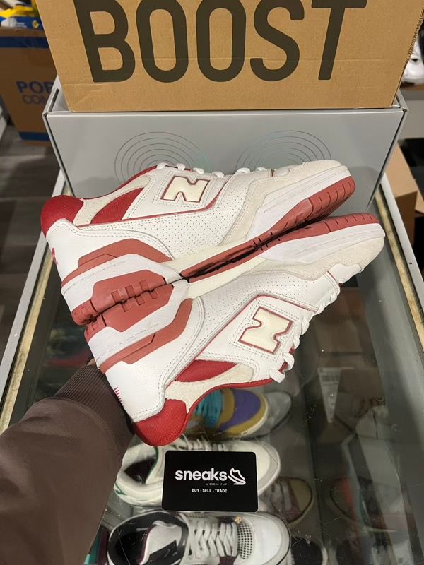 USED SIZE 11M New Balance 550 Terracotta - USED NO BOX