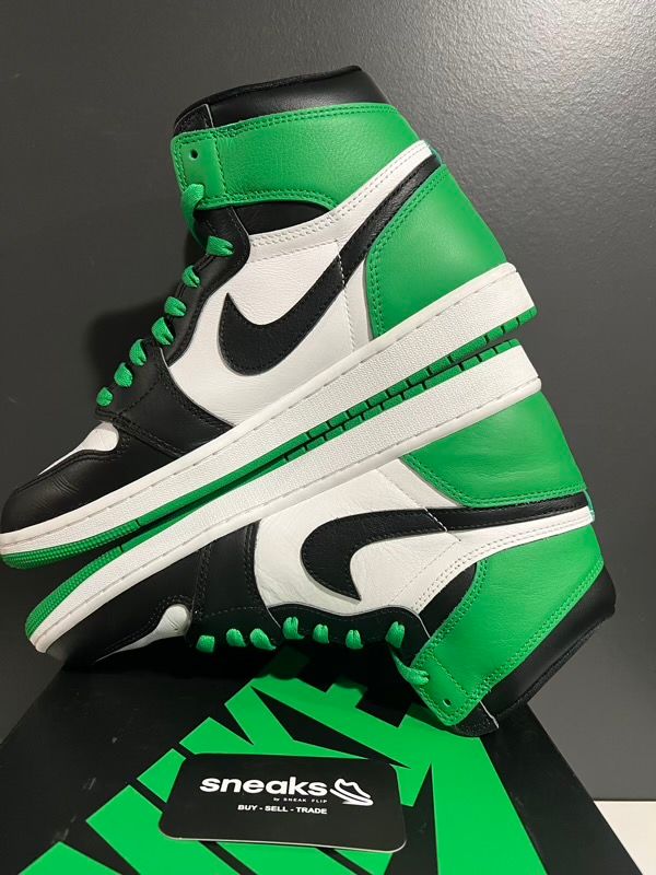 SIZE 10M Jordan 1 Retro High OG Lucky Green - Used