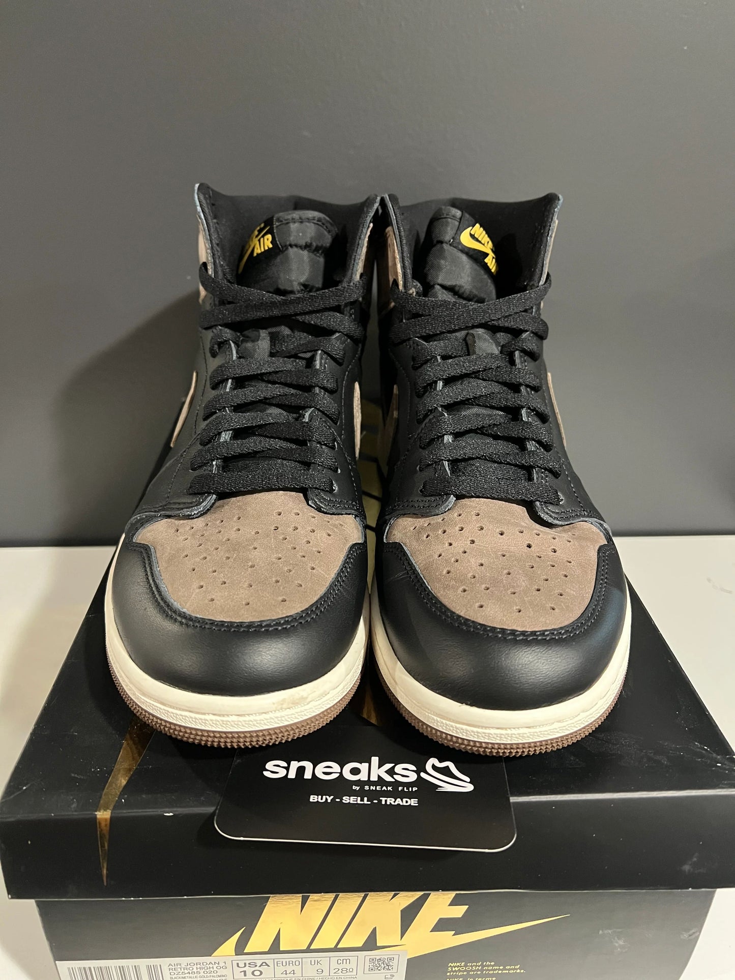 Jordan 1 Retro High OG Palomino - Used