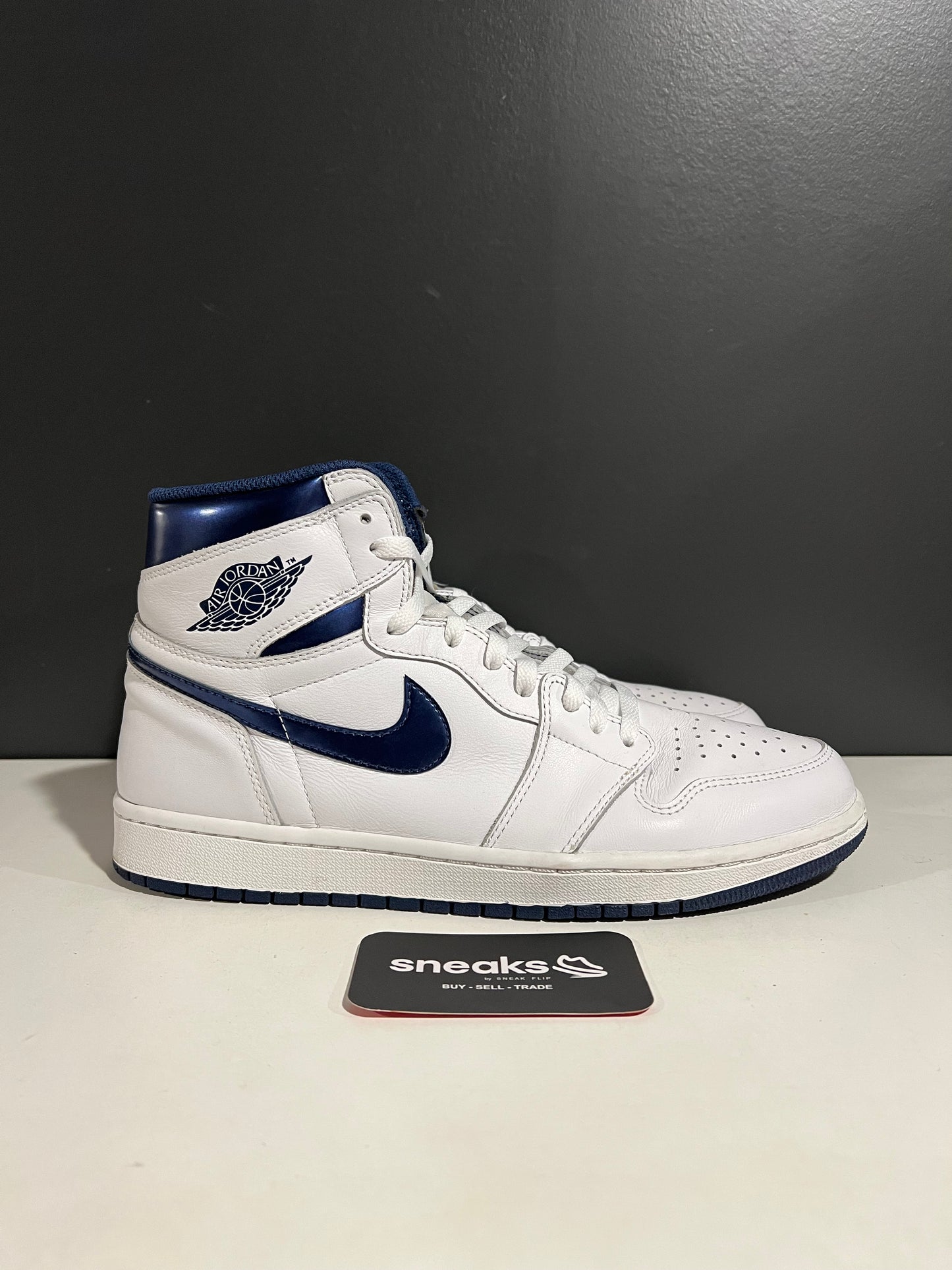 USED Air Jordan 1 Retro High OG Metallic Navy 555088-106 SIZE 11M NO BOX AG25-101