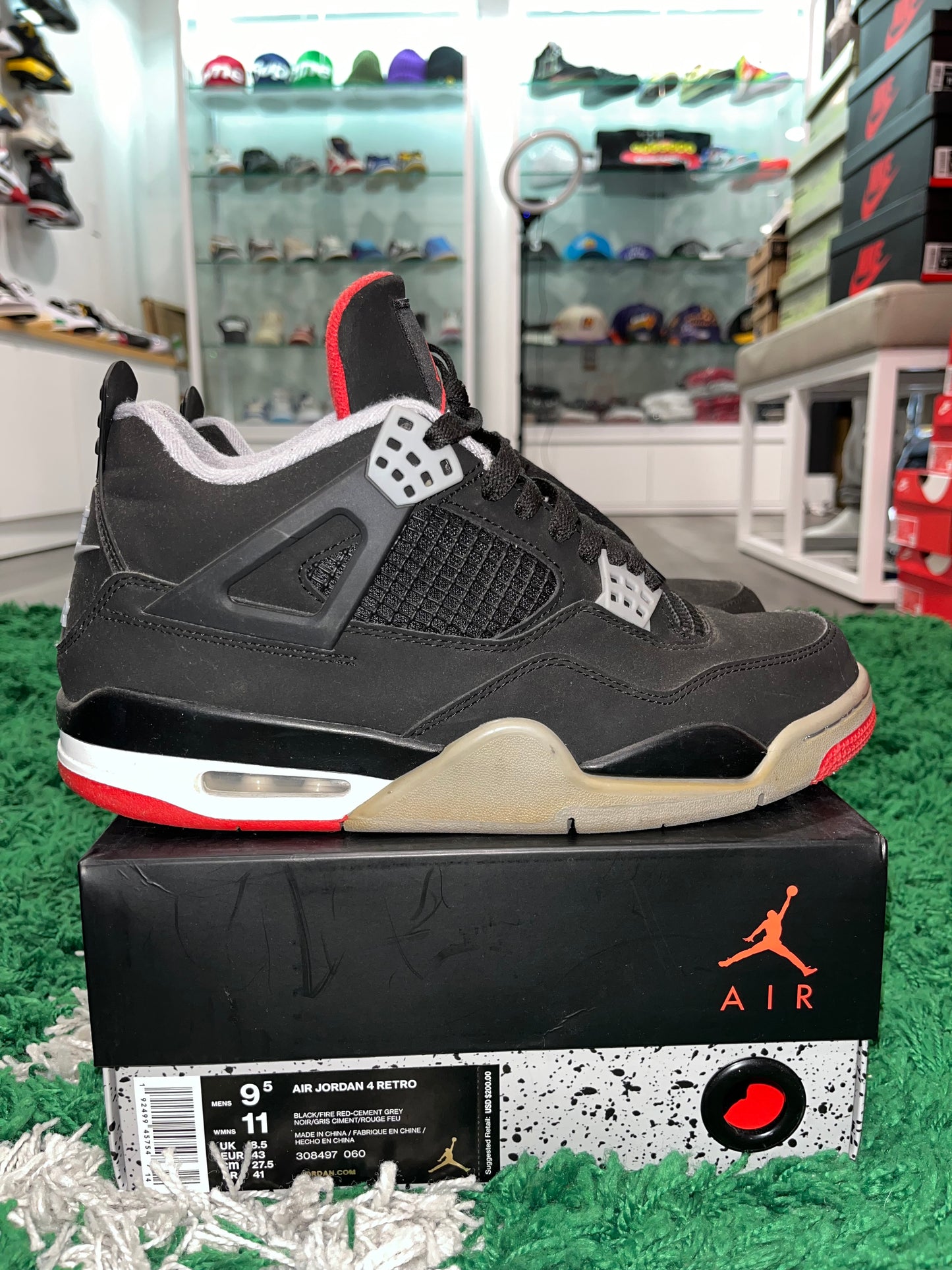 Air Jordan 4 Retro OG Bred 2019 308497-060 USED SIZE 9.5M