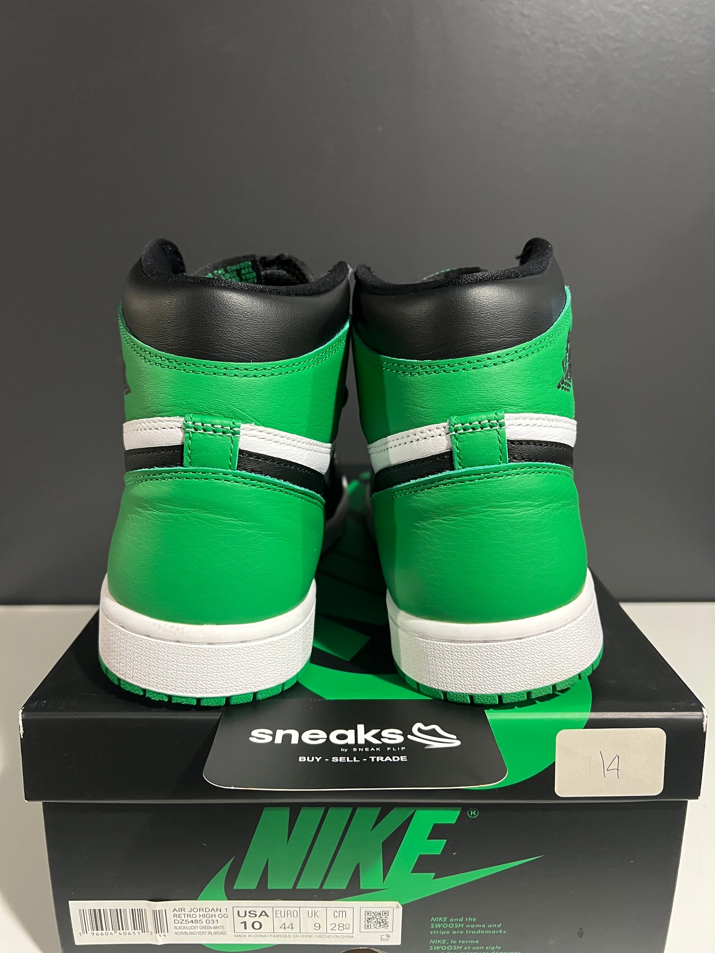 USED Air Jordan 1 Retro High OG Lucky Green DZ5485-031 SIZE 10M OG ALL AG25-49