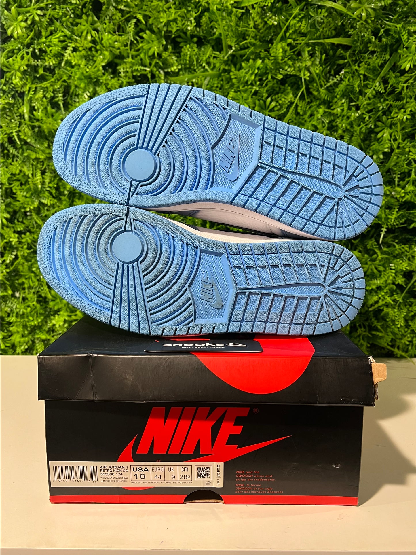 USED Air Jordan 1 Retro High OG University Blue 555088-134 SIZE 10M OG ALL