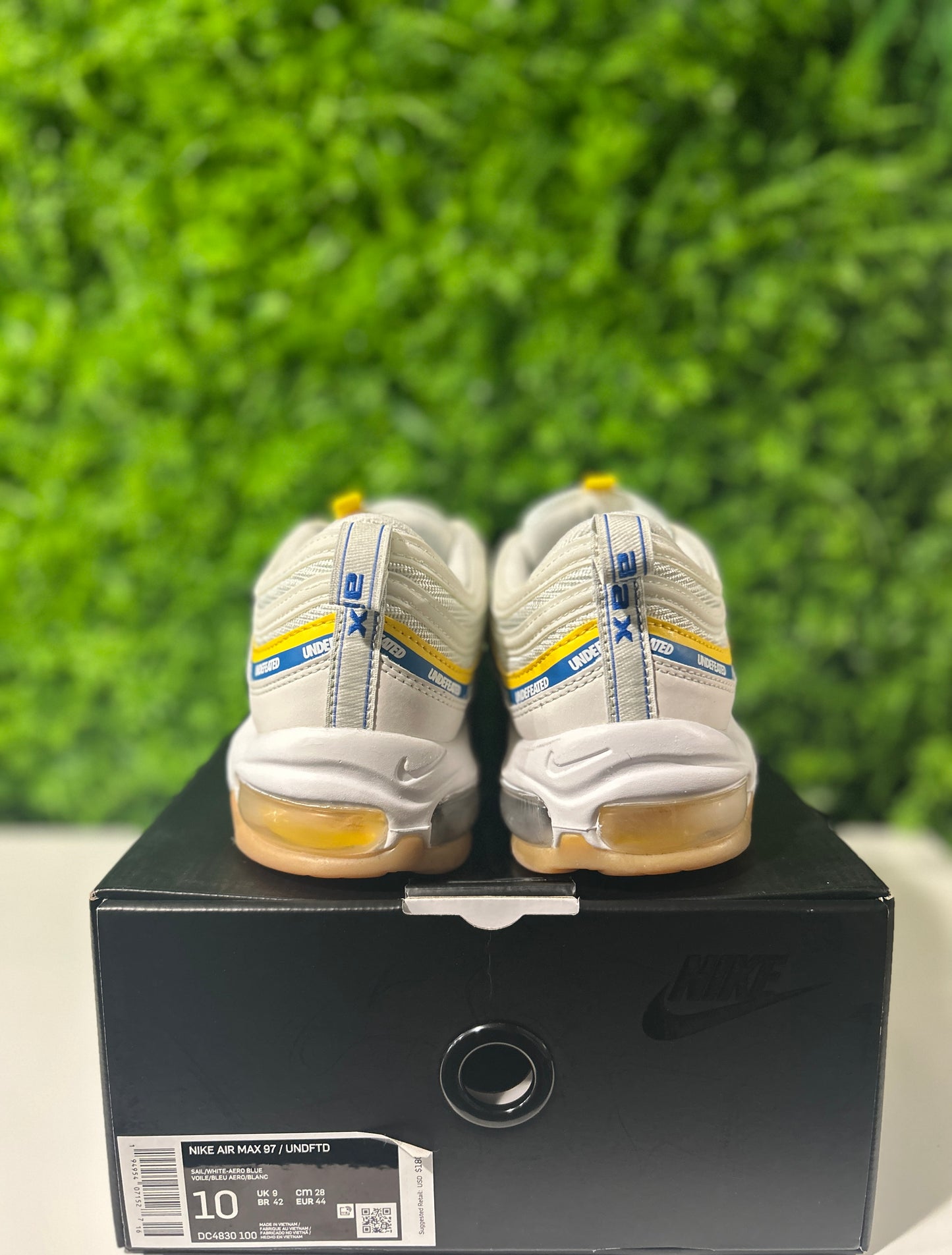 Undefeated x Air Max 97 UCLA Bruins DC4830-100 WORN ONCE SIZE 10M