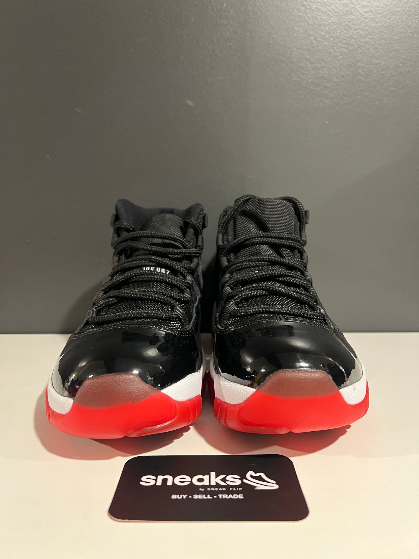 NEW Air Jordan 11 Retro Bred 2012 378037-010 SIZE 9.5M NO BOX AG25-212