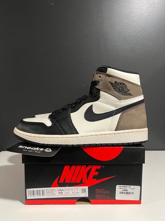 USED Air Jordan 1 Retro High OG Dark Mocha 555088-105 SIZE 10M OG ALL AG25-168