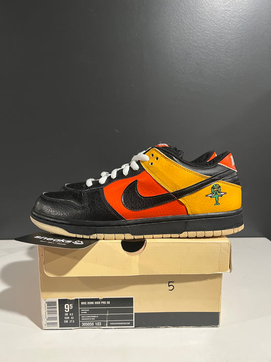 USED Dunk Low Pro SB Raygun 304292-803 SIZE 10M REP BOX AG25-191