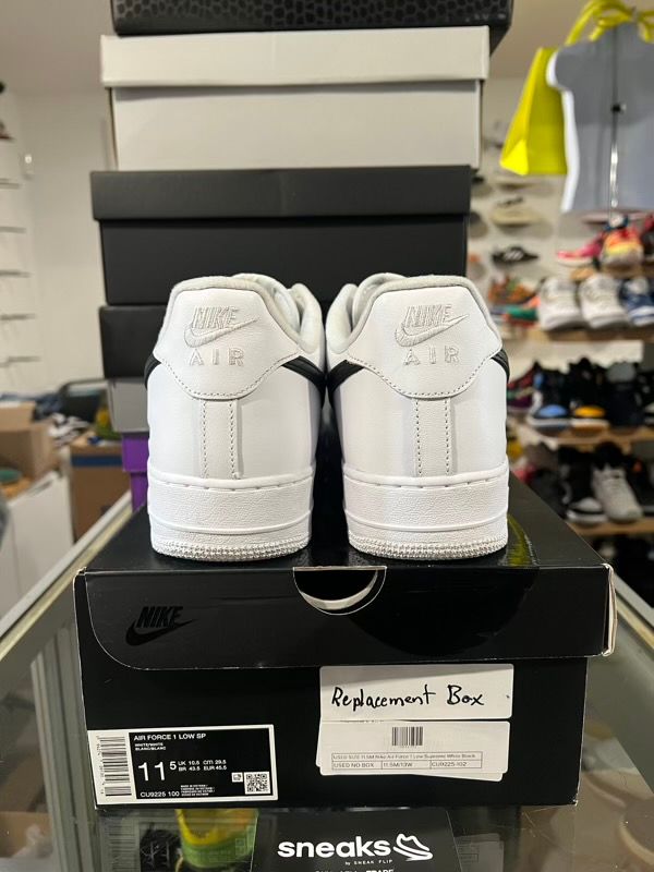 USED SIZE 11.5M Nike Air Force 1 Low Supreme White Black - USED NO BOX
