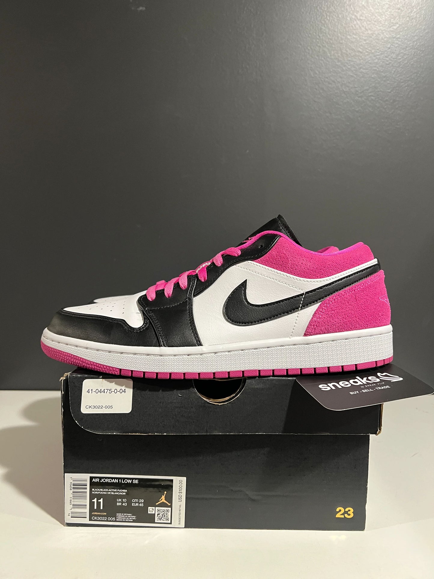 Jordan 1 Low Black Active Fuchsia - Used