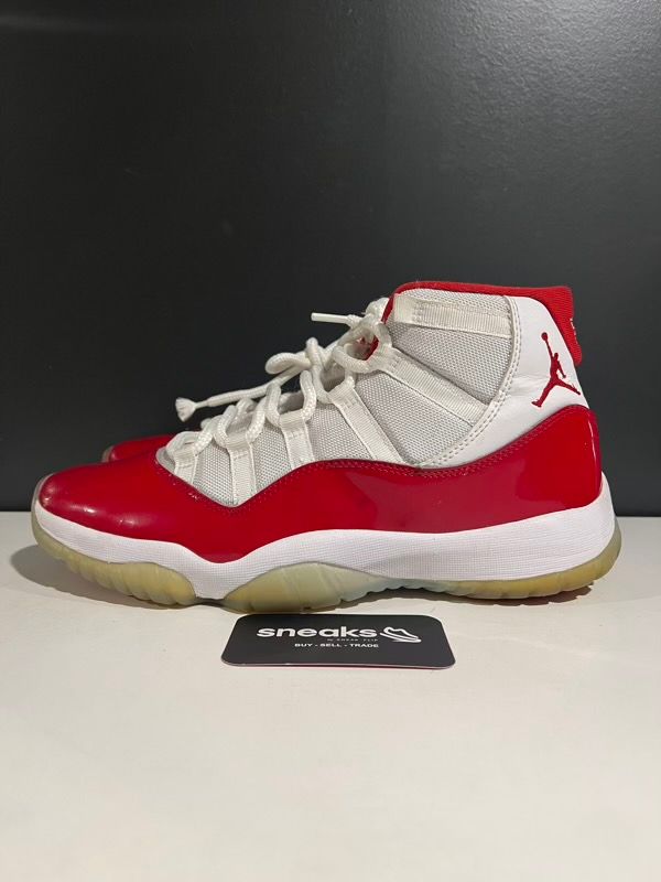 USED SIZE 10.5M Jordan 11 Retro Cherry (2022) - USED NO BOX