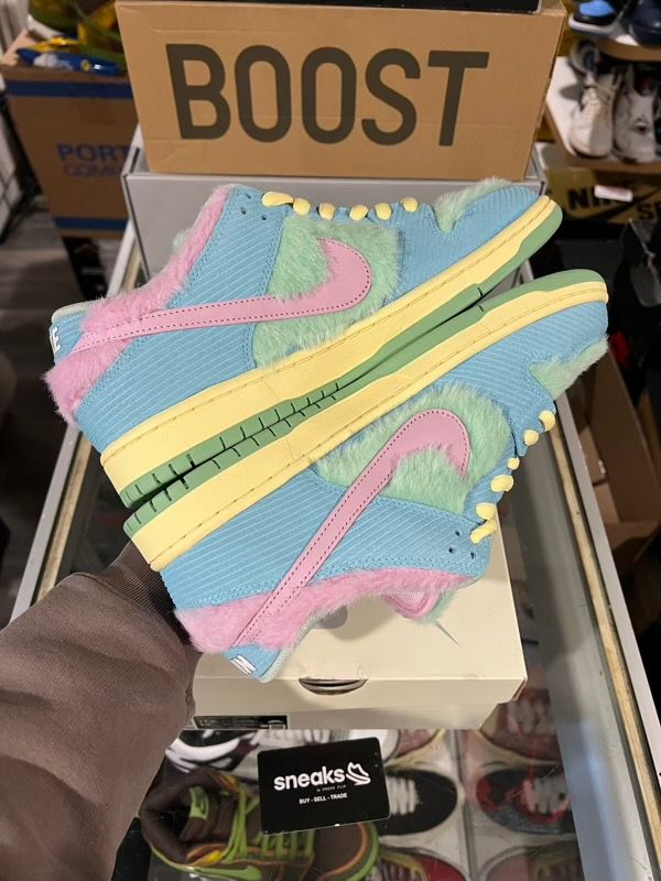 NEW SIZE 11.5M Nike SB Dunk Low Verdy Visty