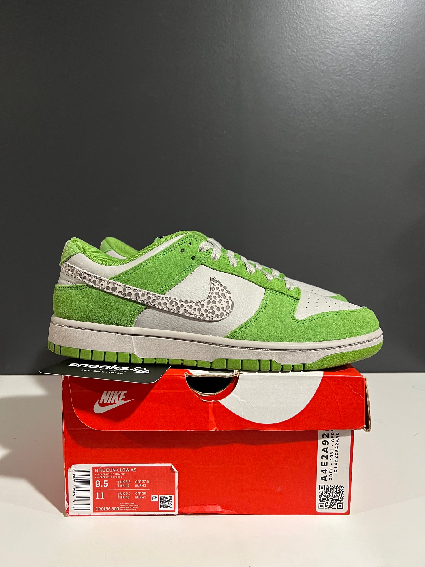 USED Nike Dunk Low AS Safari Swoosh Chlorophyll DR0156-300 SIZE 9.5M OG ALL JY25-239