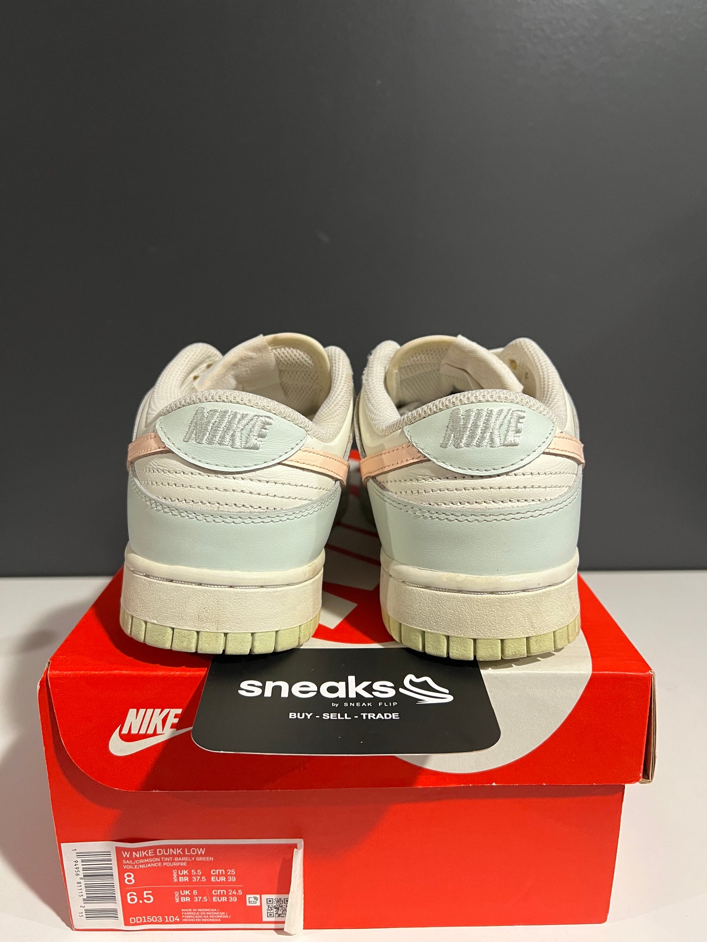 USED Wmns Dunk Low Barely Green DD1503-104 SIZE 6.5M OG ALL AG25-241