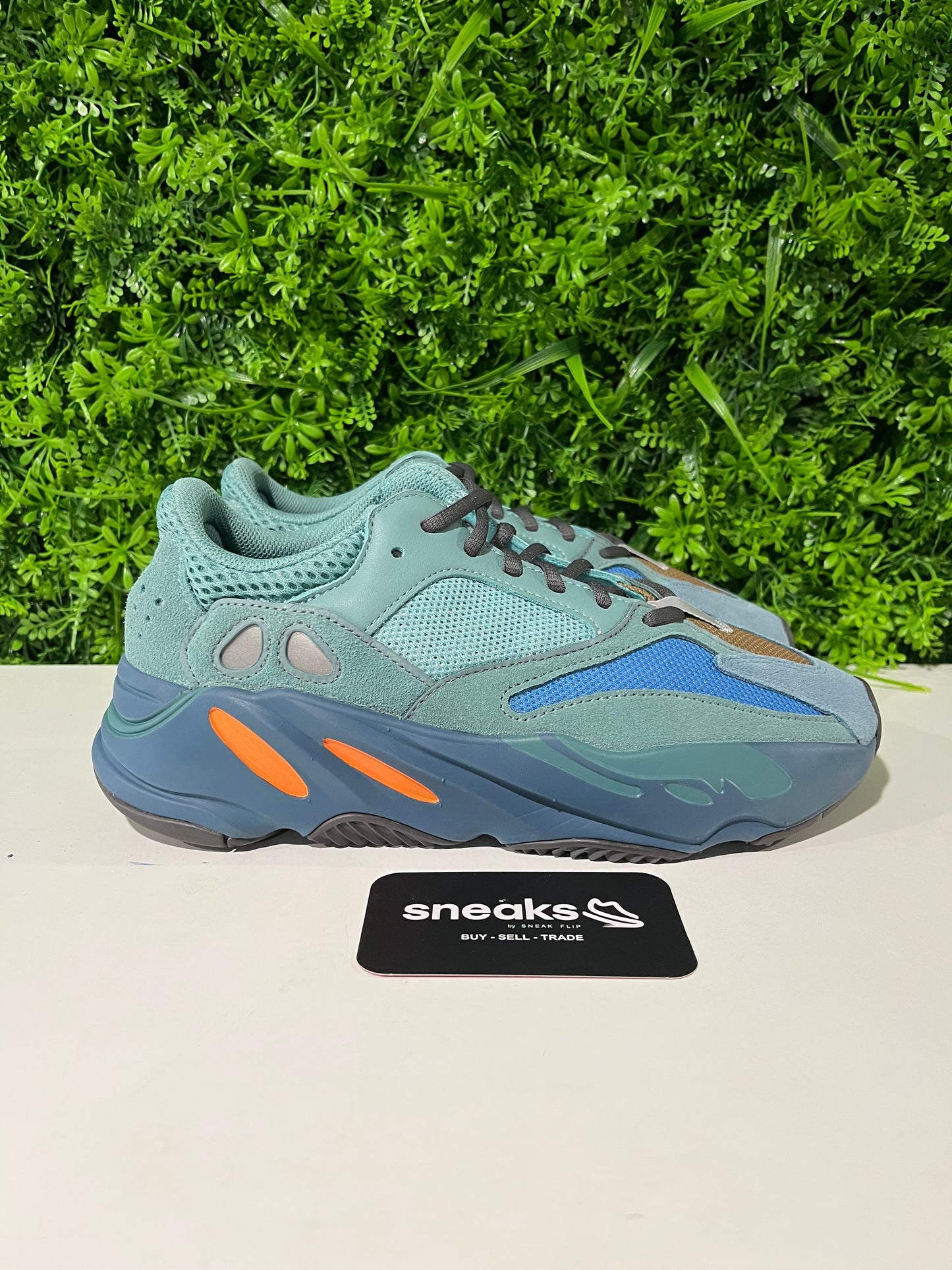 USED Yeezy Boost 700 Faded Azure GZ2002 SIZE 7M NO BOX
