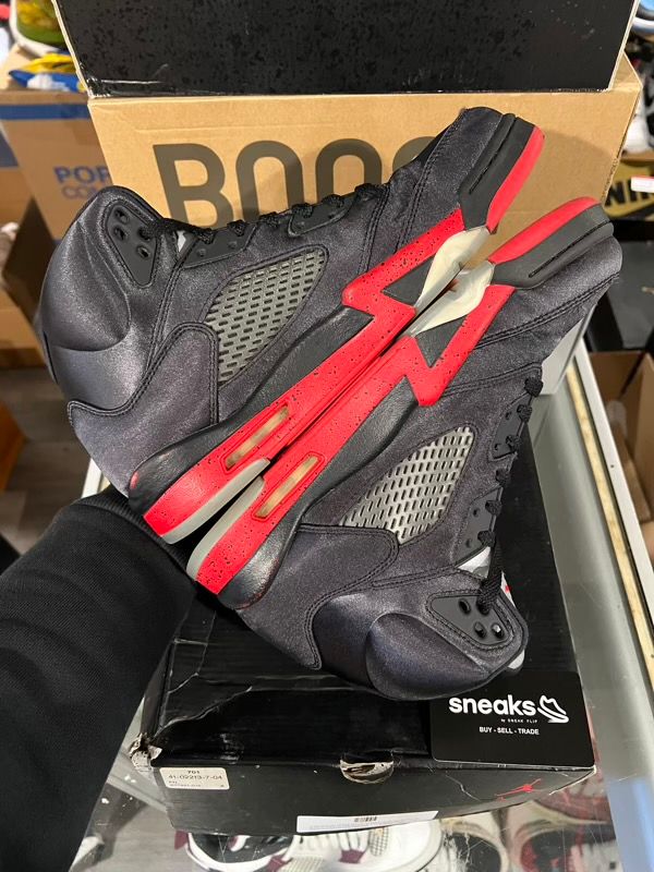USED SIZE 10.5M Jordan 5 Retro Satin Bred - Used Damaged Box