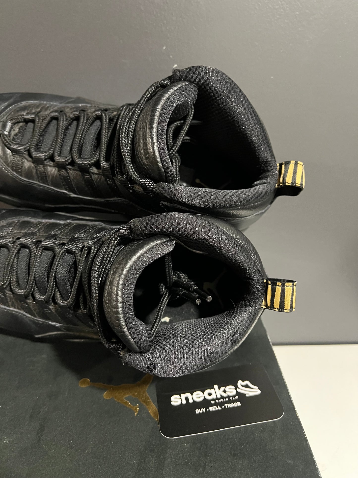 USED Air Jordan 10 Retro NYC 310805-012 SIZE 10M OG ALL AG25-44
