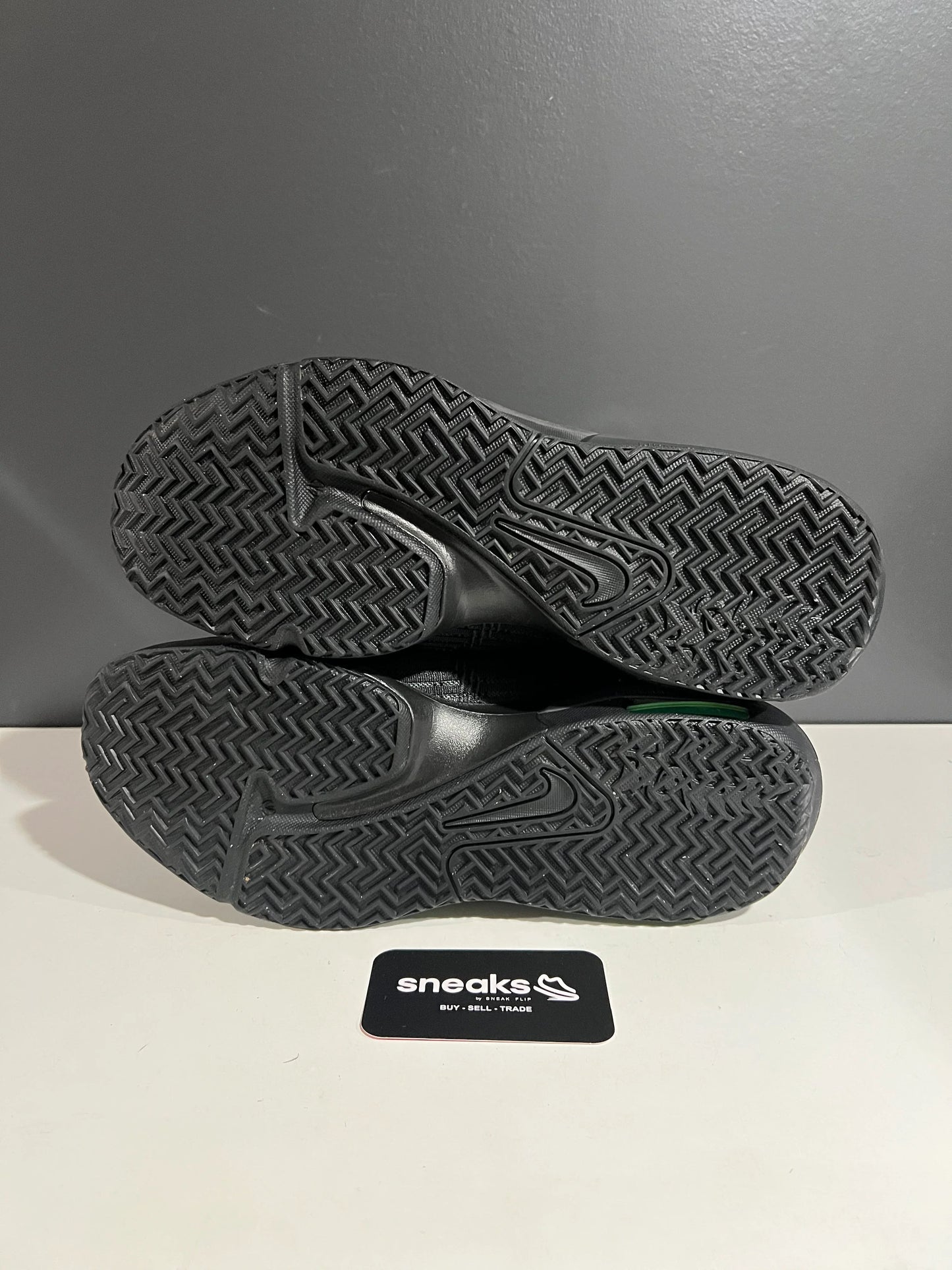 Nike LeBron Witness 6 Black Fluorescent Yellow - Used