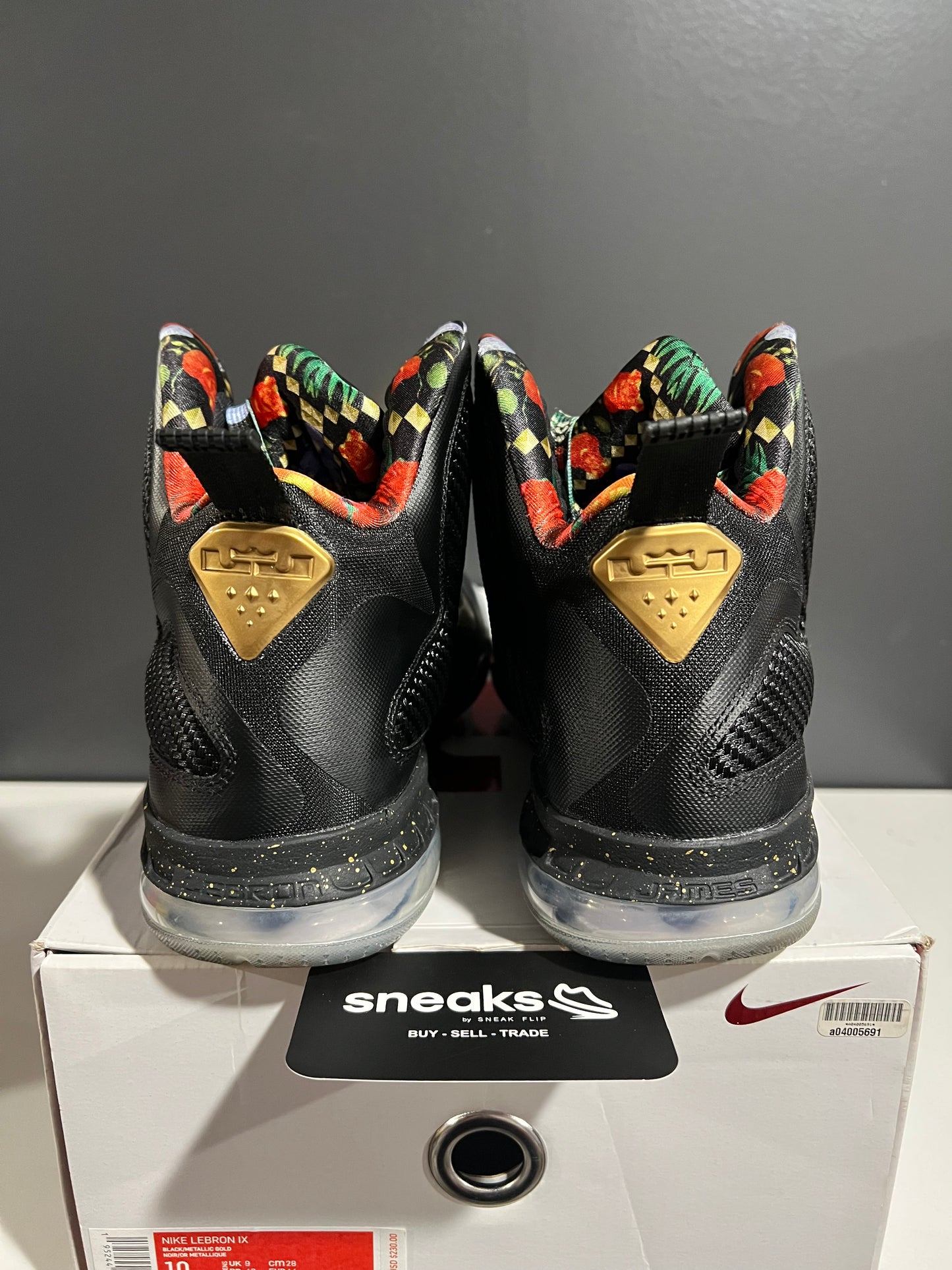 USED LeBron 9 Watch The Throne 2022 DO9353-001 SIZE 10M OG ALL AG25-273