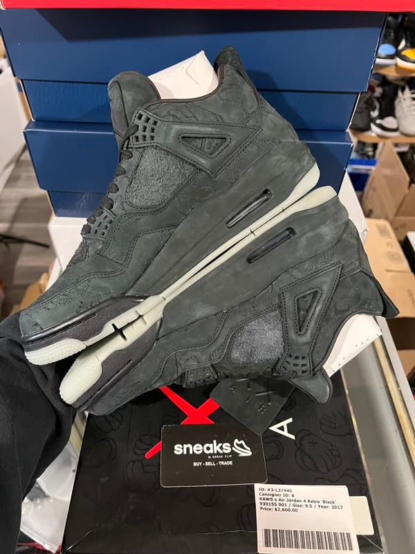 NEW SIZE 9.5M Jordan 4 Retro Kaws Black - New (WITH DEFECTS)