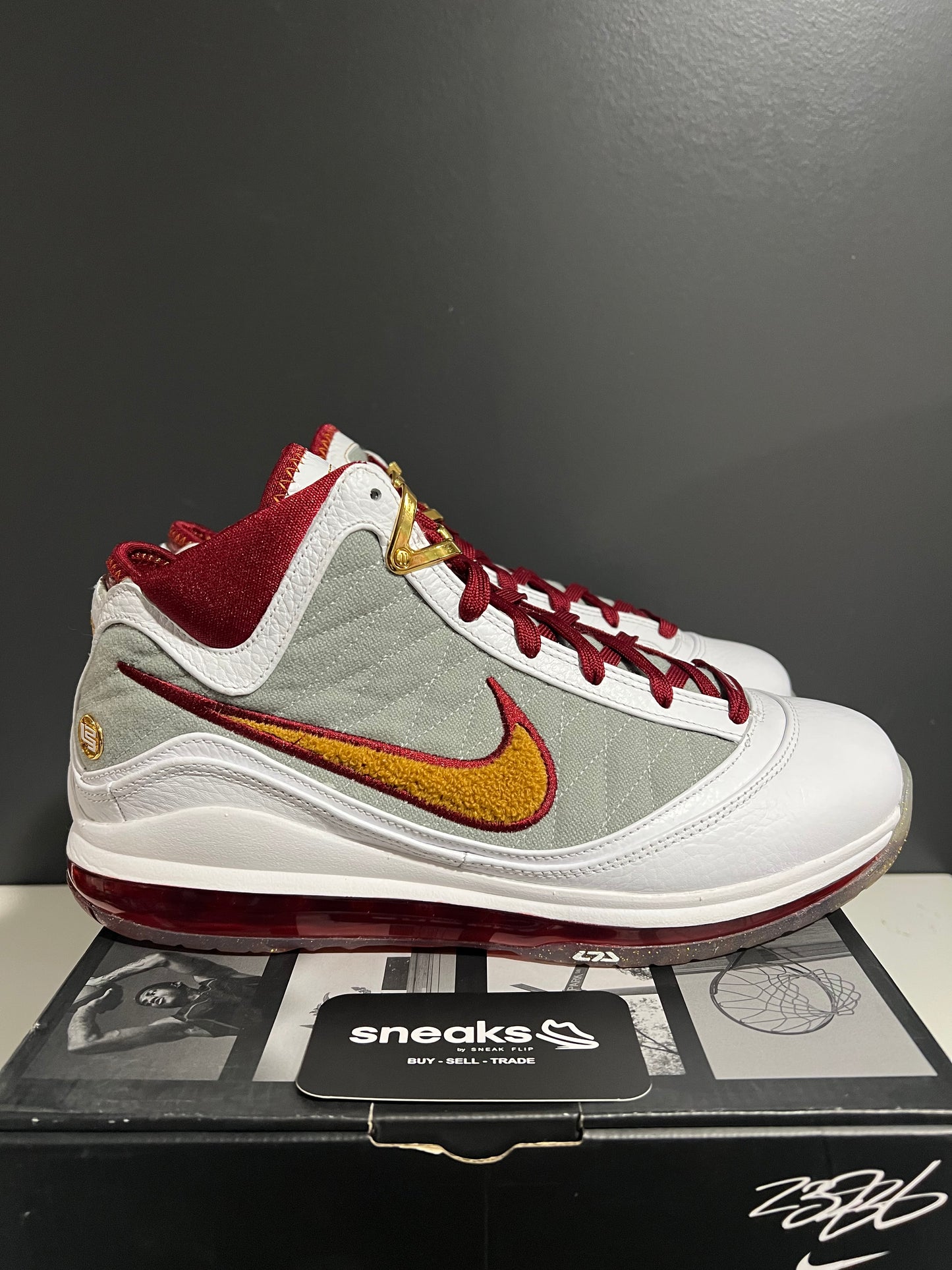 USED LeBron 7 MVP CZ8915-100 SIZE 10M OG ALL AG25-279