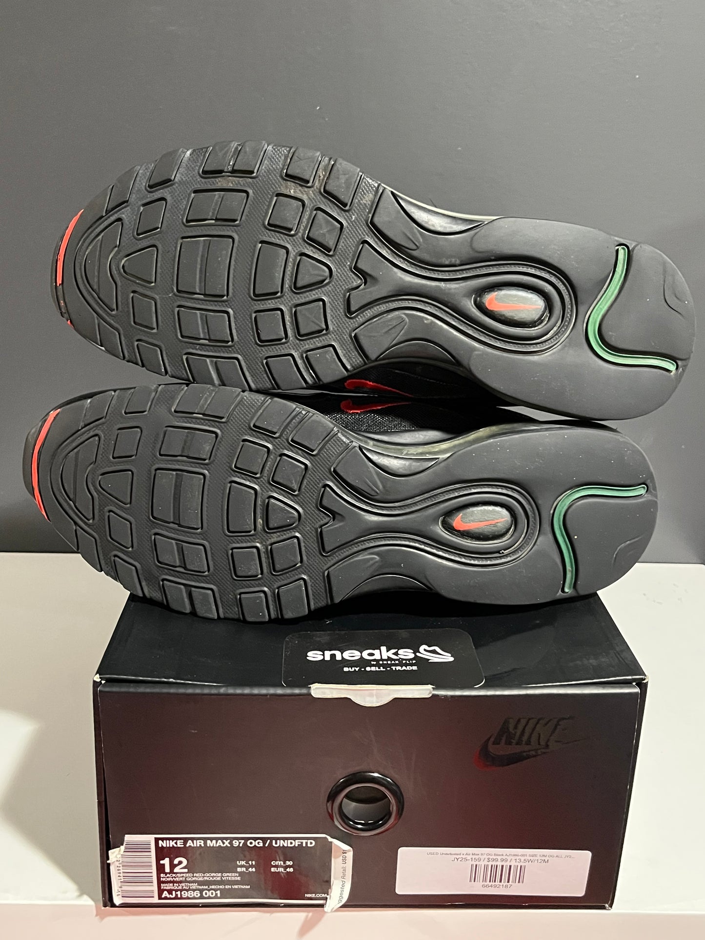 USED Undefeated x Air Max 97 OG Black AJ1986-001 SIZE 12M OG ALL JY25-159
