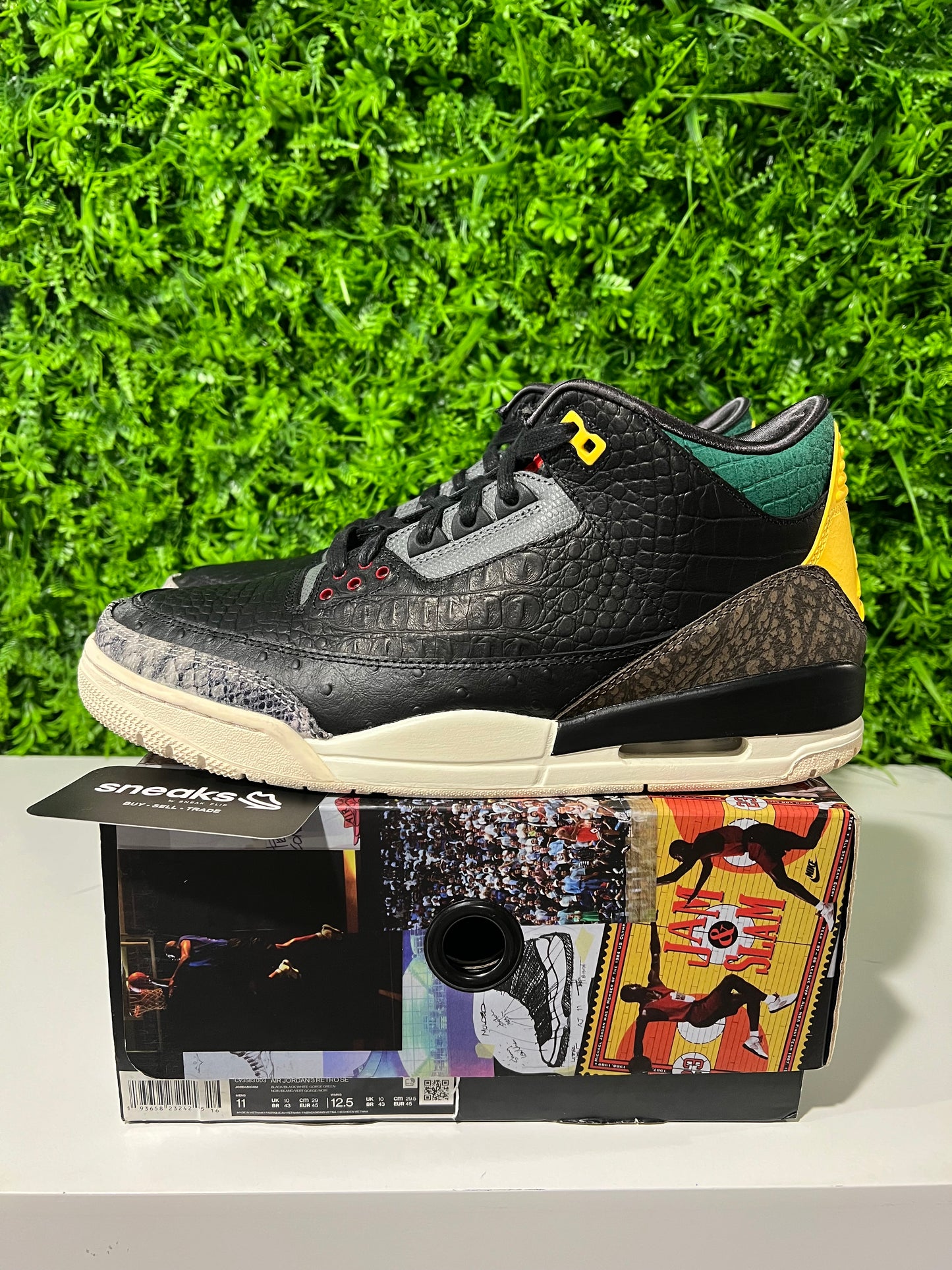 USED Air Jordan 3 Retro SE Animal Instinct 2.0 CV3583-003 SIZE 11M OG ALL