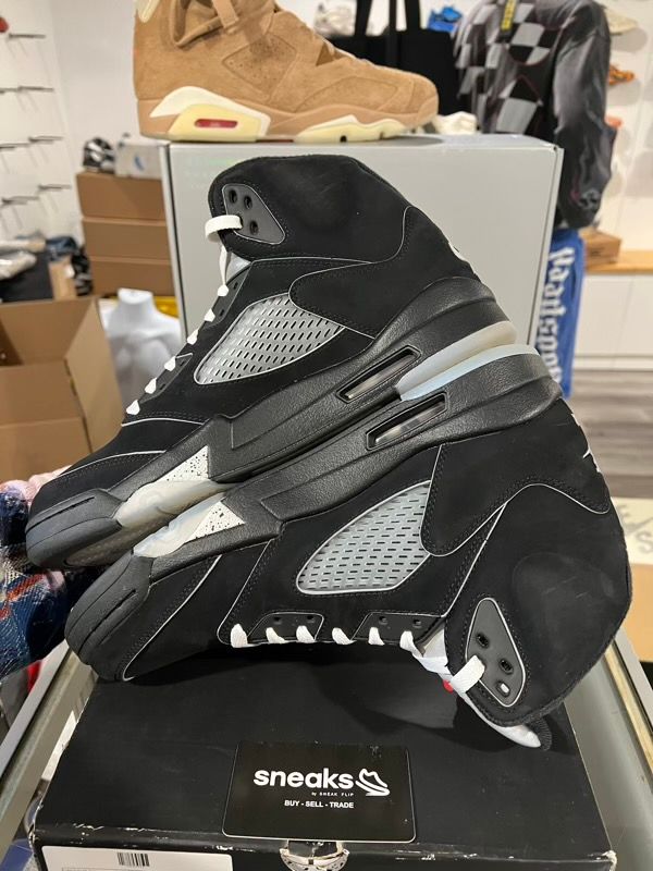 USED SIZE 11.5M Jordan 5 Retro OG Black Metallic Reimagined - Used