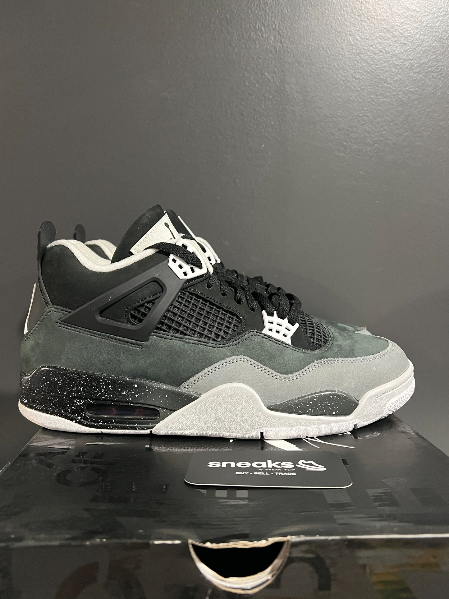 Jordan 4 Retro Fear (2024) - Used