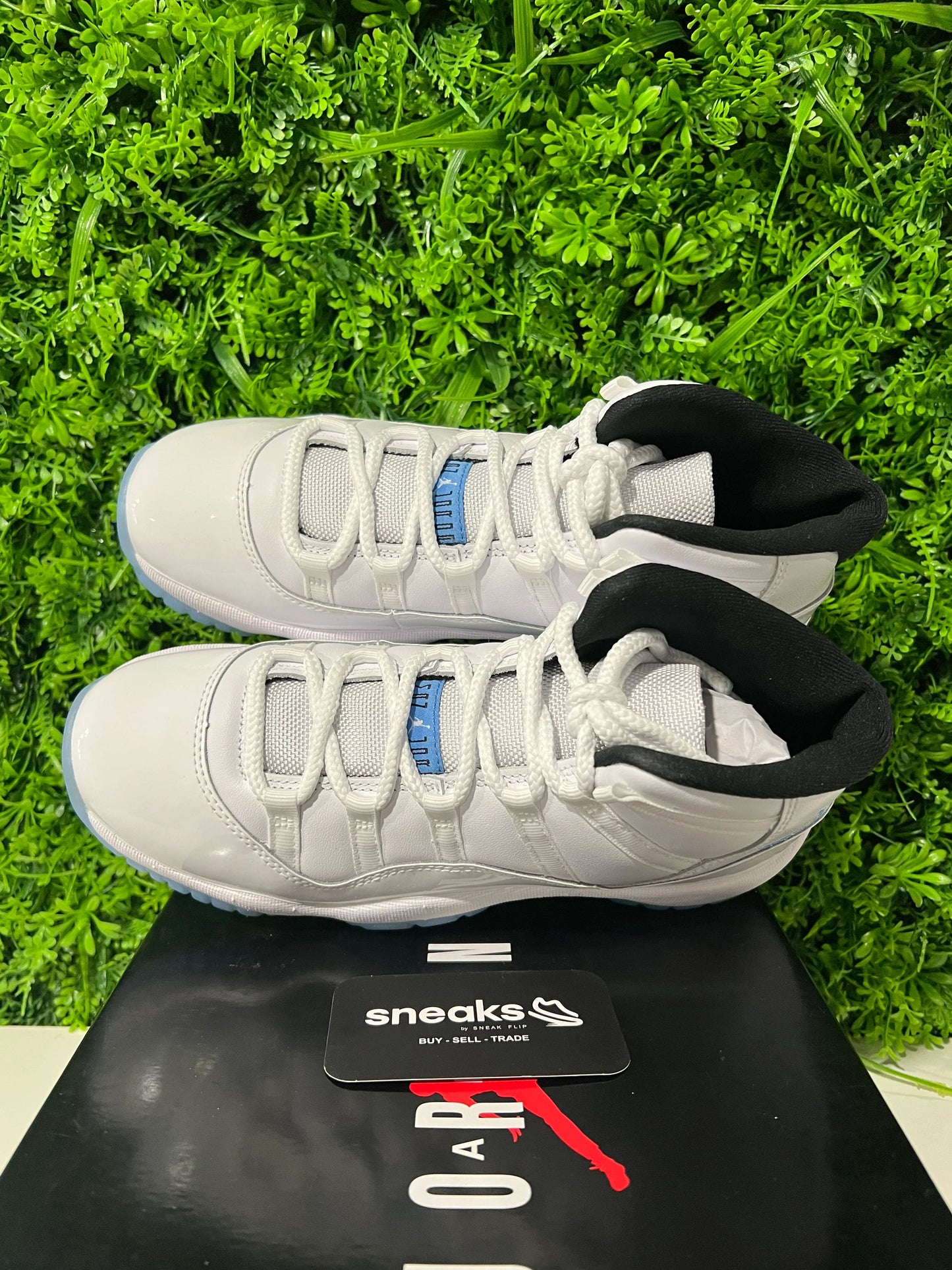 Jordan 11 Retro Legend Blue (2024) (GS)