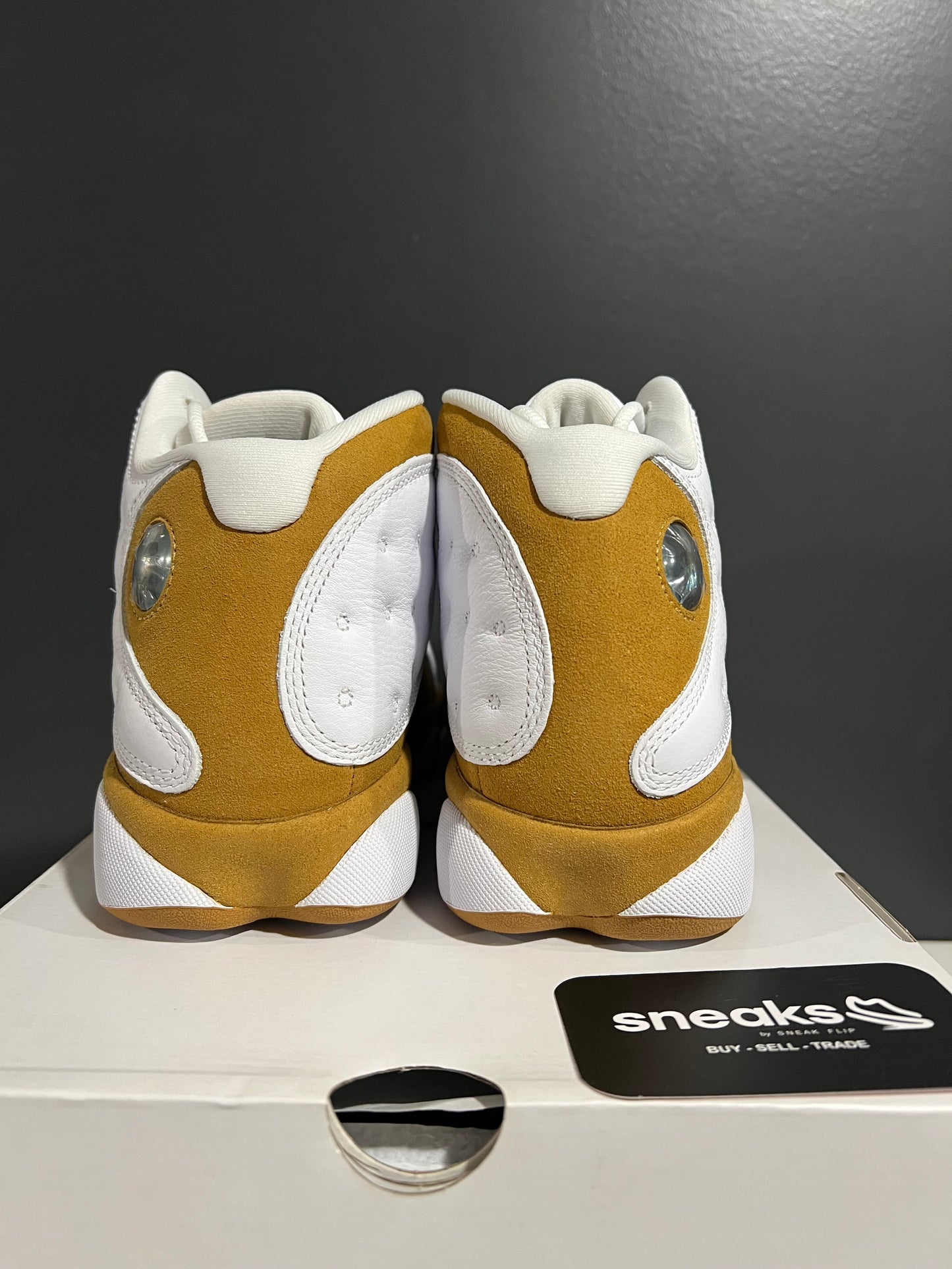 NEW Air Jordan 13 Retro Wheat 2023 414571-171 SIZE 8.5M OG ALL SP25-162