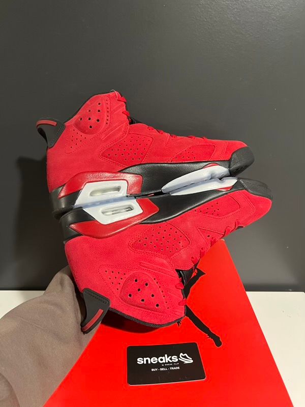 NEW SIZE 12M Jordan 6 Retro Toro Bravo