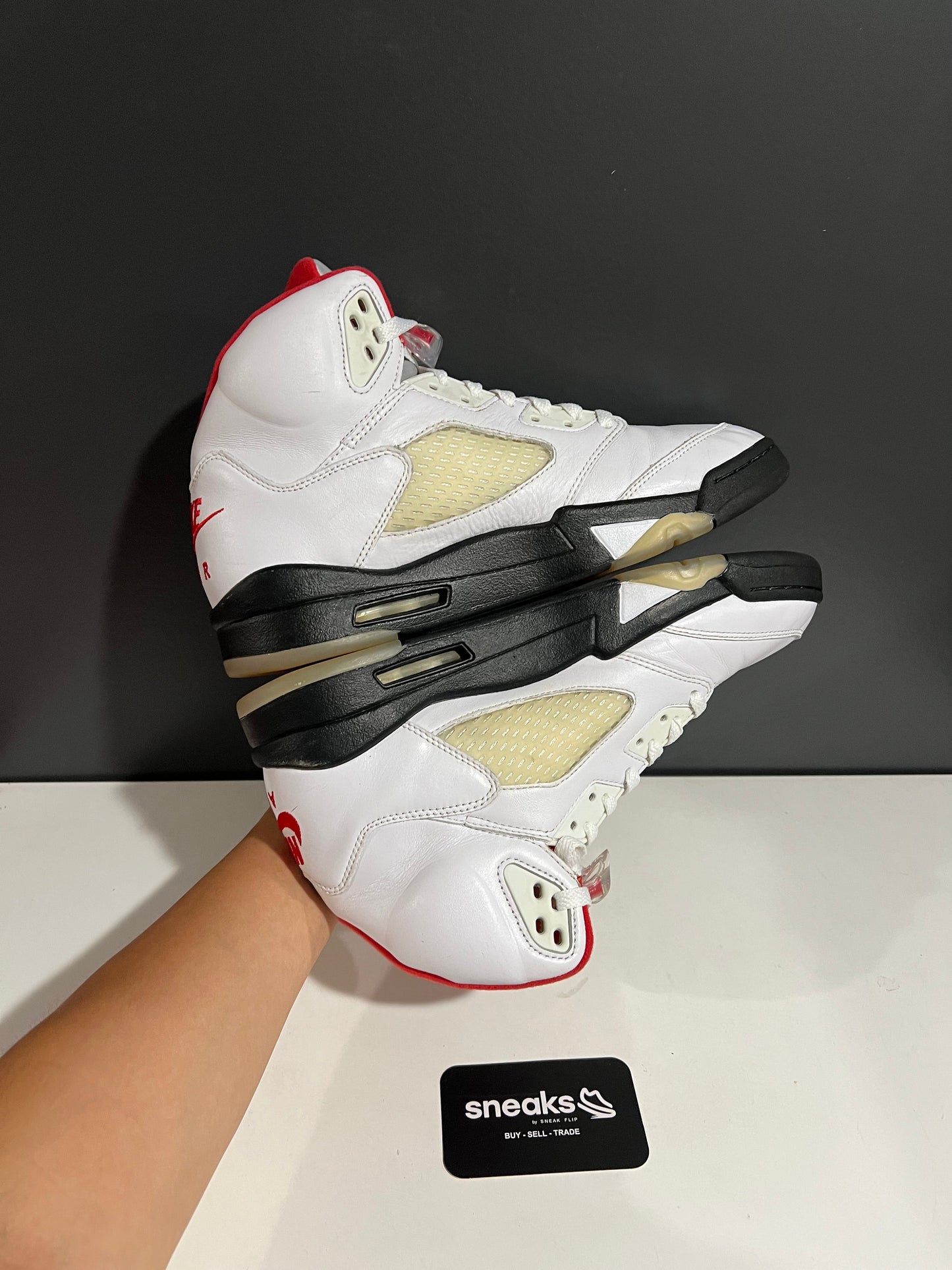 Jordan 5 Retro Fire Red Silver Tongue (2020) - Used