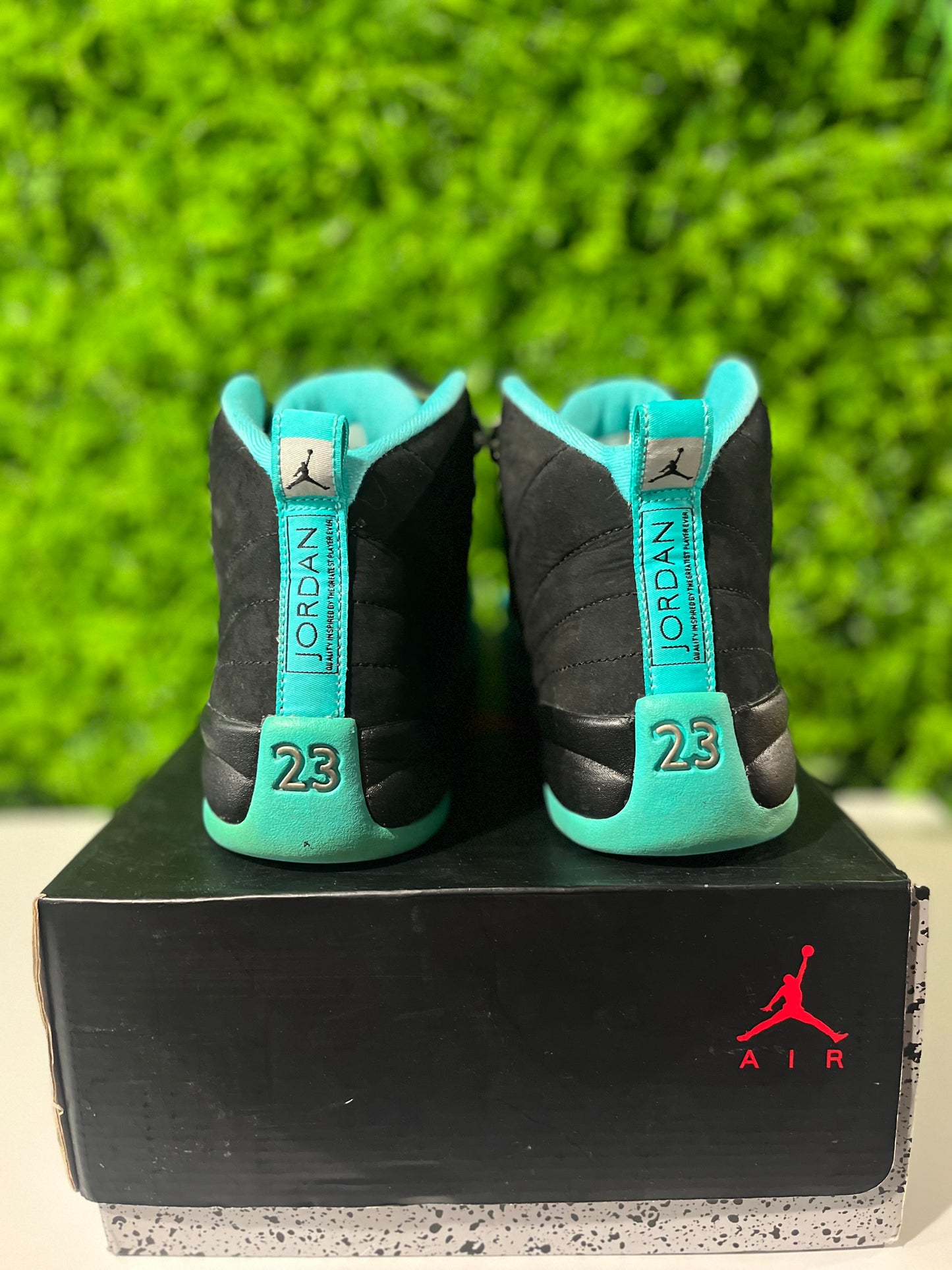 Air Jordan 12 GG Hyper Jade 510815-017 USED SIZE 8.5M REP BOX