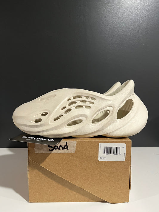adidas Yeezy Foam RNNR Sand - Used