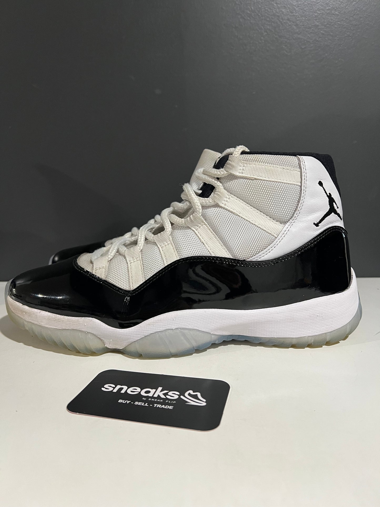 USED Air Jordan 11 Retro Concord' 2018 378037-100 SIZE 11M NO BOX SP25-145