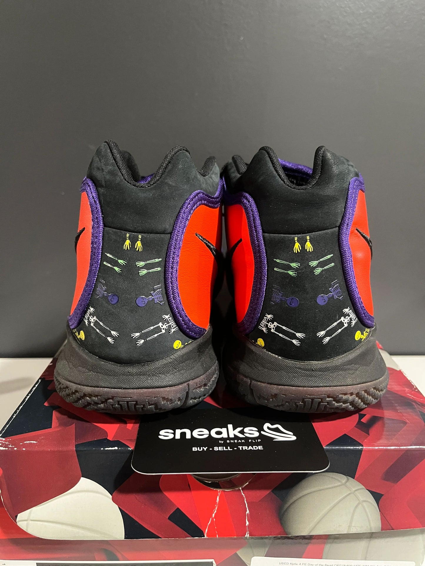 Nike Kyrie 4 Day of the Dead - Used