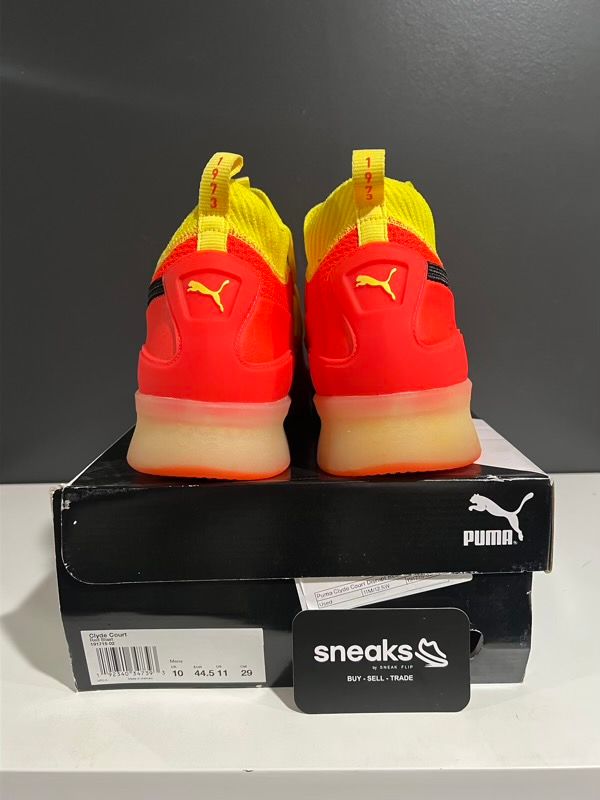 Puma Clyde Court Disrupt Red Blast - Used