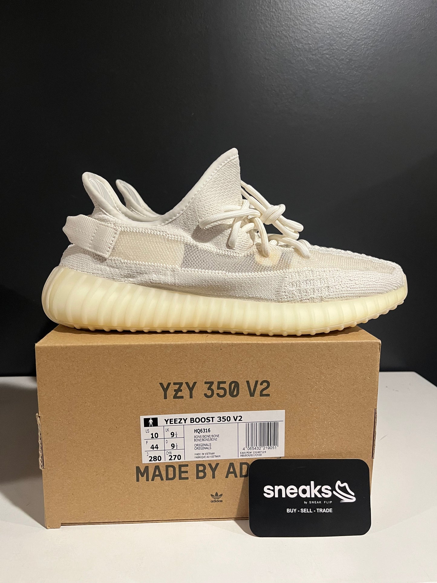 adidas Yeezy Boost 350 V2 Bone - Used