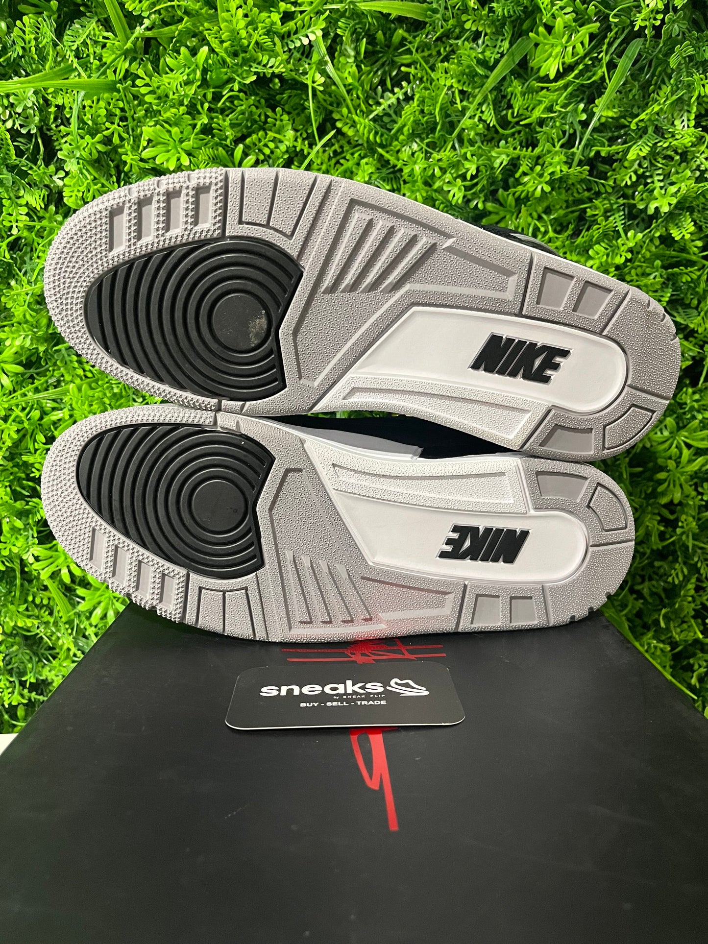 Jordan 3 Retro Tinker Black Cement Gold - Used