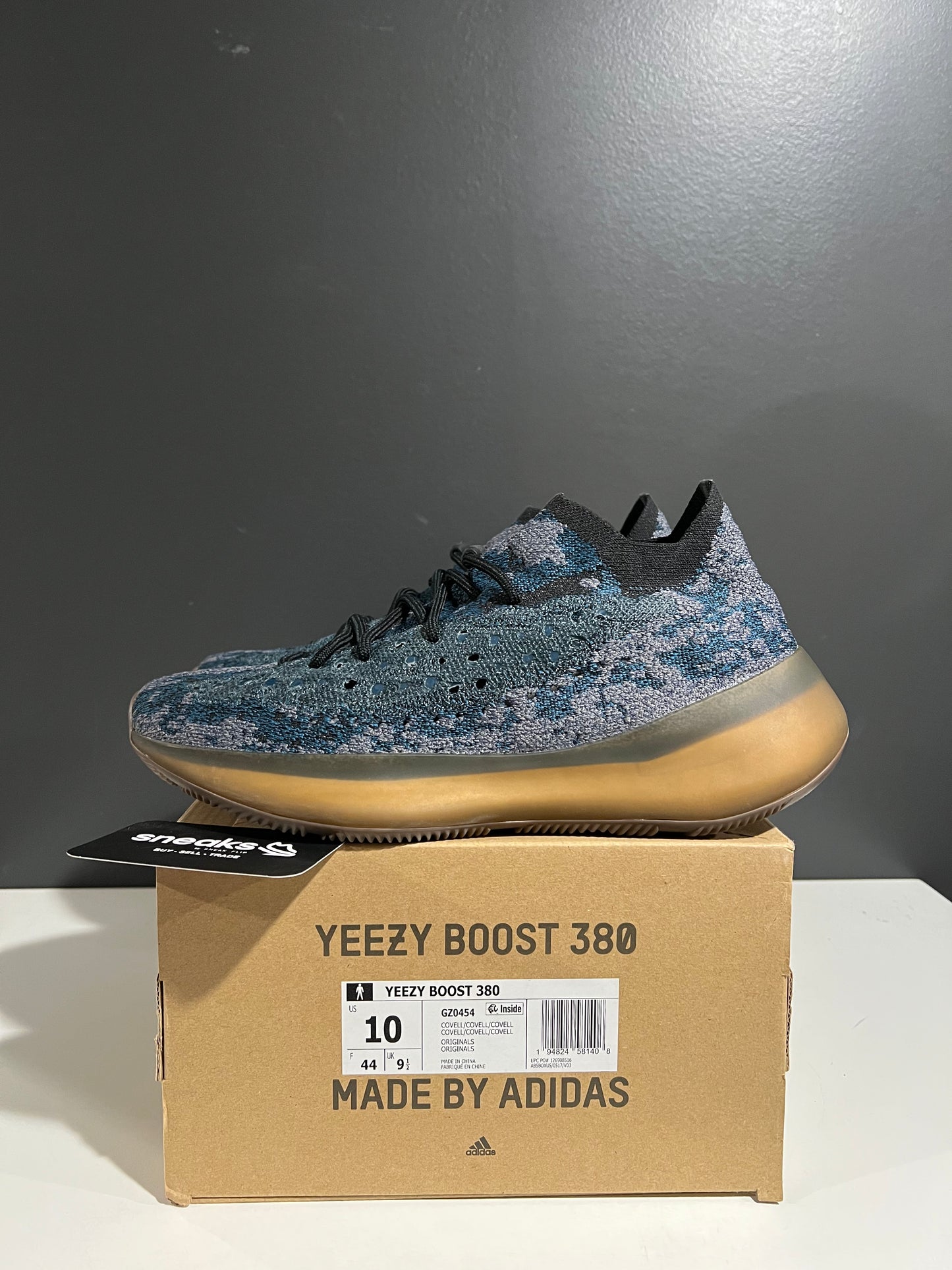 USED Yeezy Boost 380 Covellite GZ0454 SIZE 10M OG ALL AG25-326