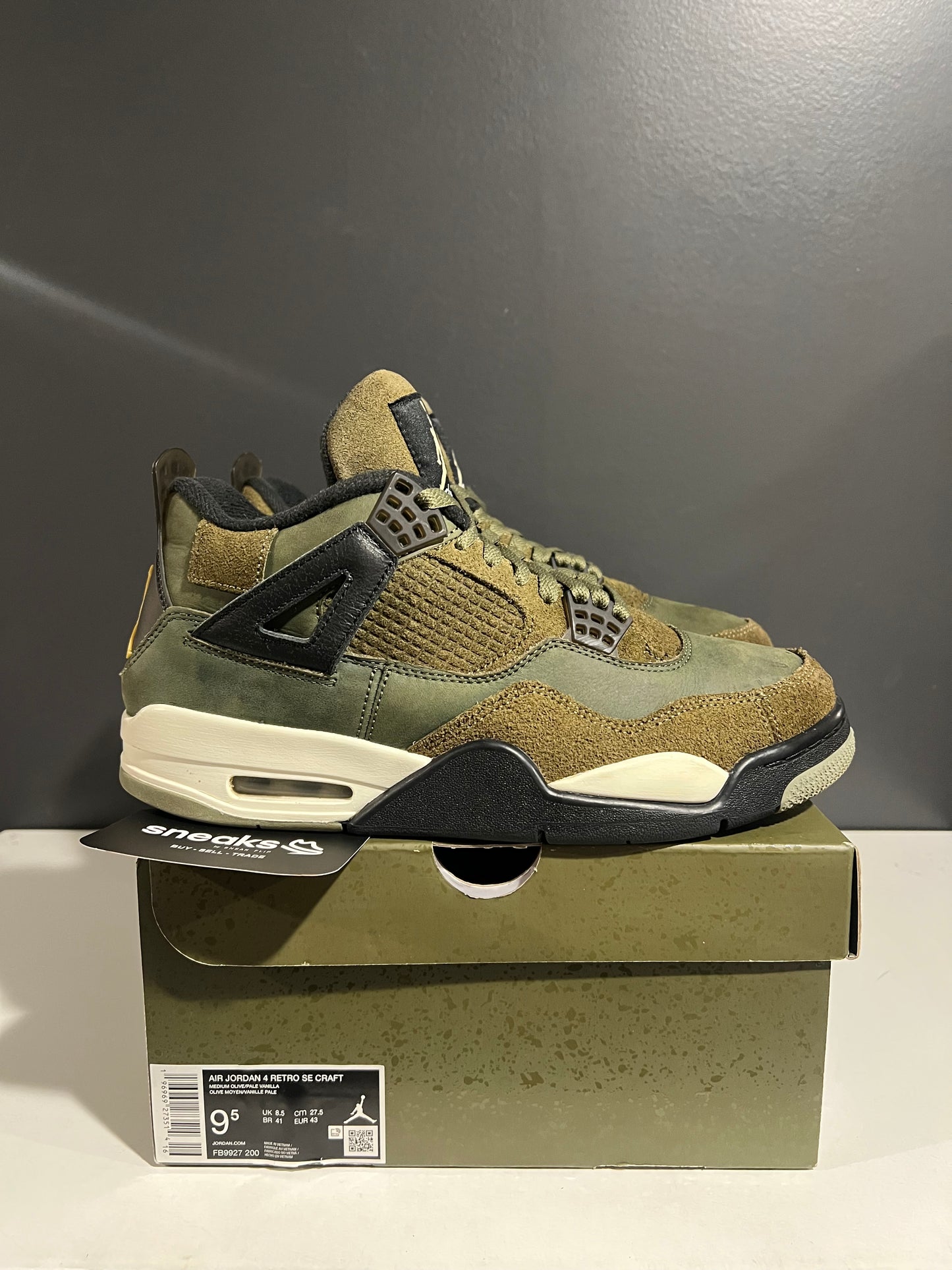 USED Air Jordan 4 Retro SE Craft Olive FB9927-200 SIZE 9.5M OG ALL AG25-97